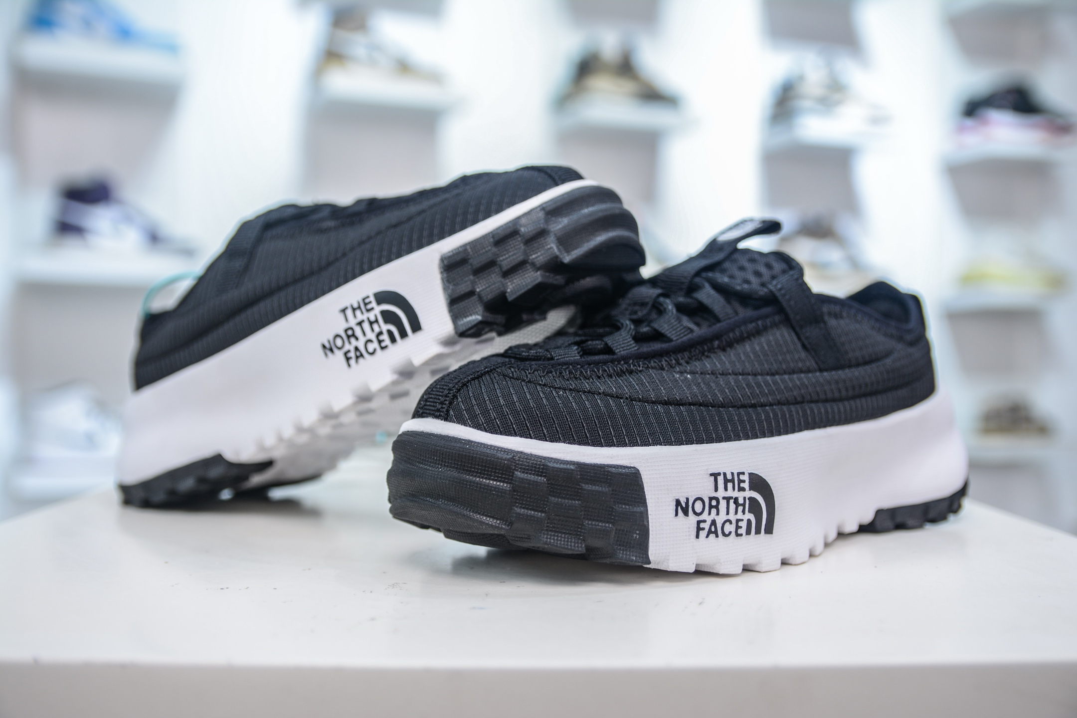 The North Face Hedgehog Black Low-Top Hiking Sneaker, Versatile Outdoor Shoe 5 i1752241023627 9796 0 3