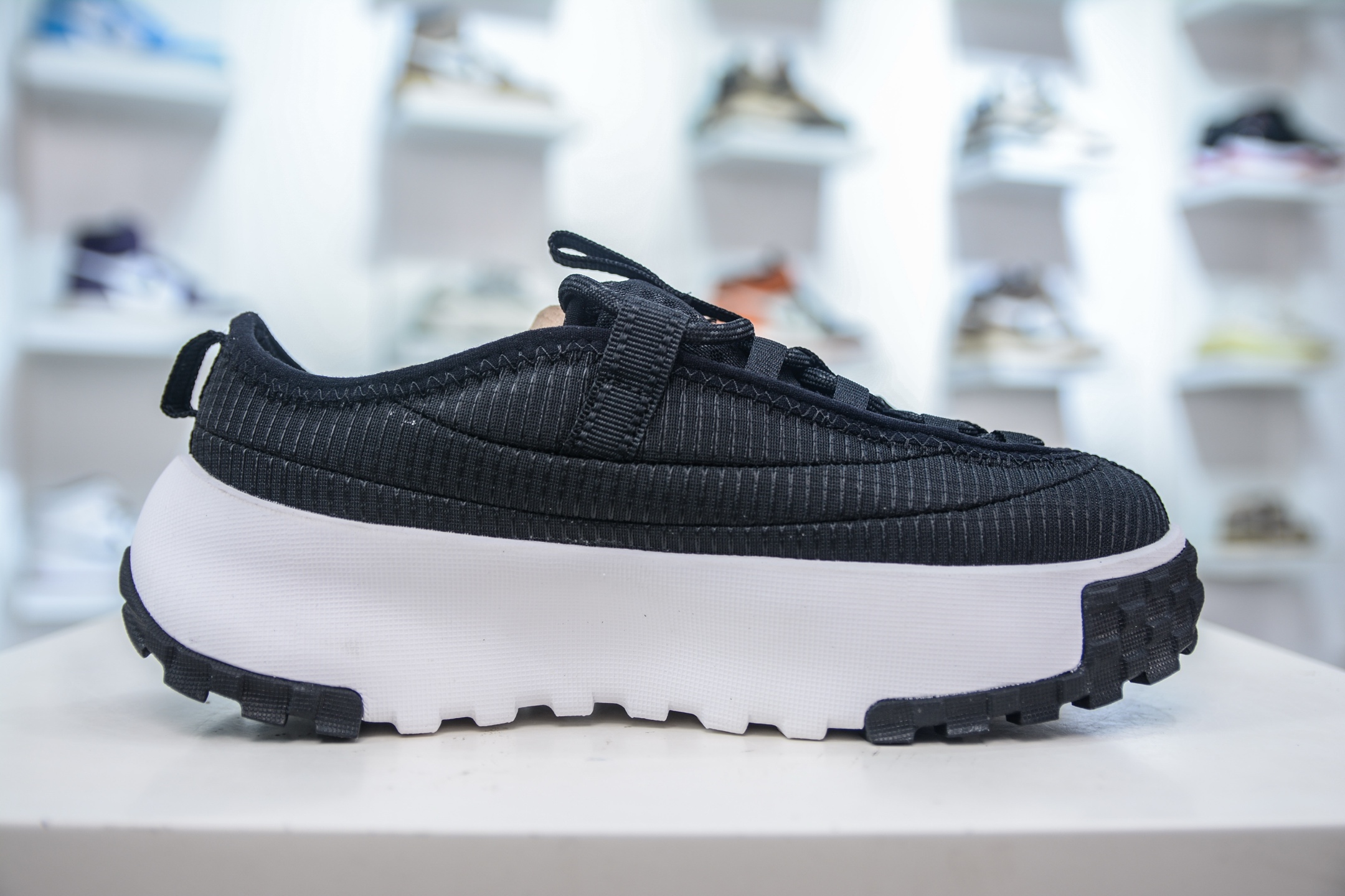 The North Face Hedgehog Black Low-Top Hiking Sneaker, Versatile Outdoor Shoe 4 i1752241024766 8233 0 2