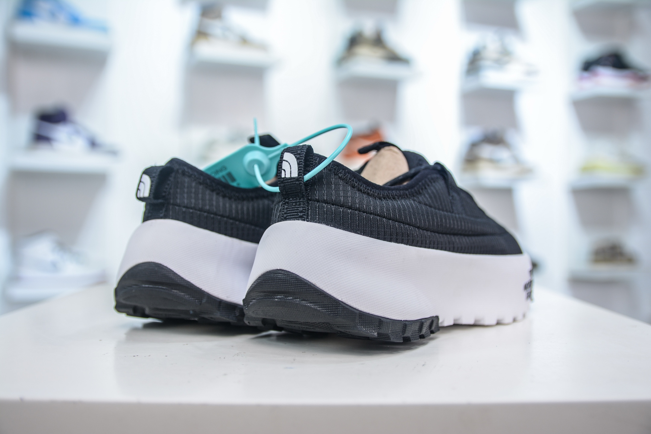 The North Face Hedgehog Black Low-Top Hiking Sneaker, Versatile Outdoor Shoe 7 i1752241024852 2282 0 5