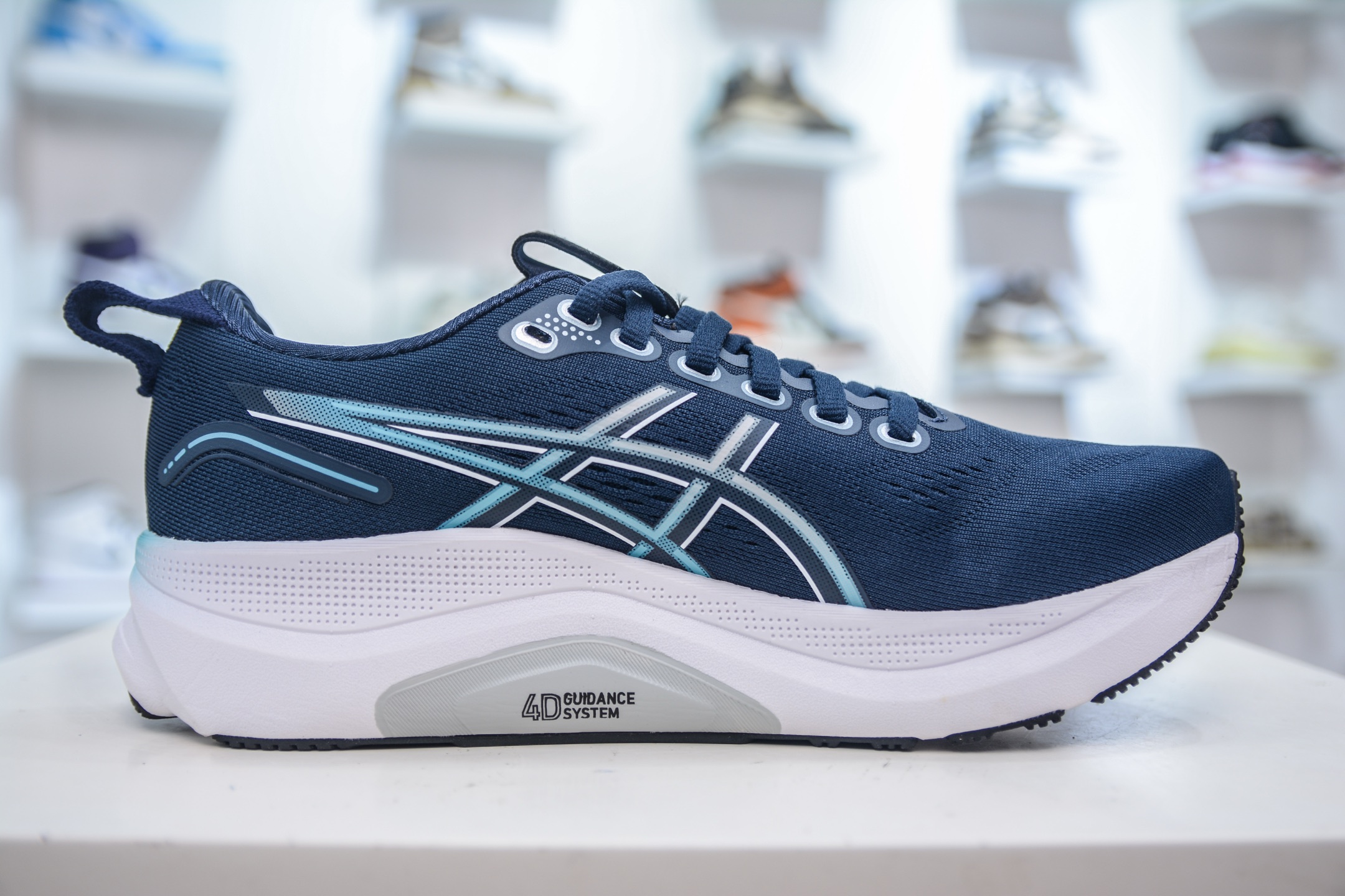 Asics Gel-Kayano 32 亚瑟士卡亚诺32代低帮专业有氧超轻量休闲运动全能慢跑鞋 1012B838-400