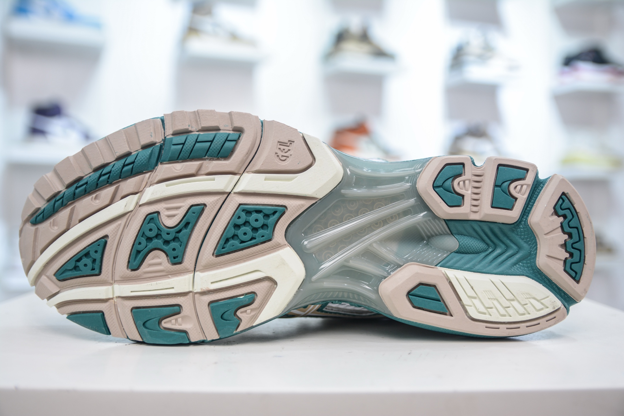 Asics GEL-Kahana NIMBUS 10.1 耐磨透气低帮休闲鞋 1203A543-102