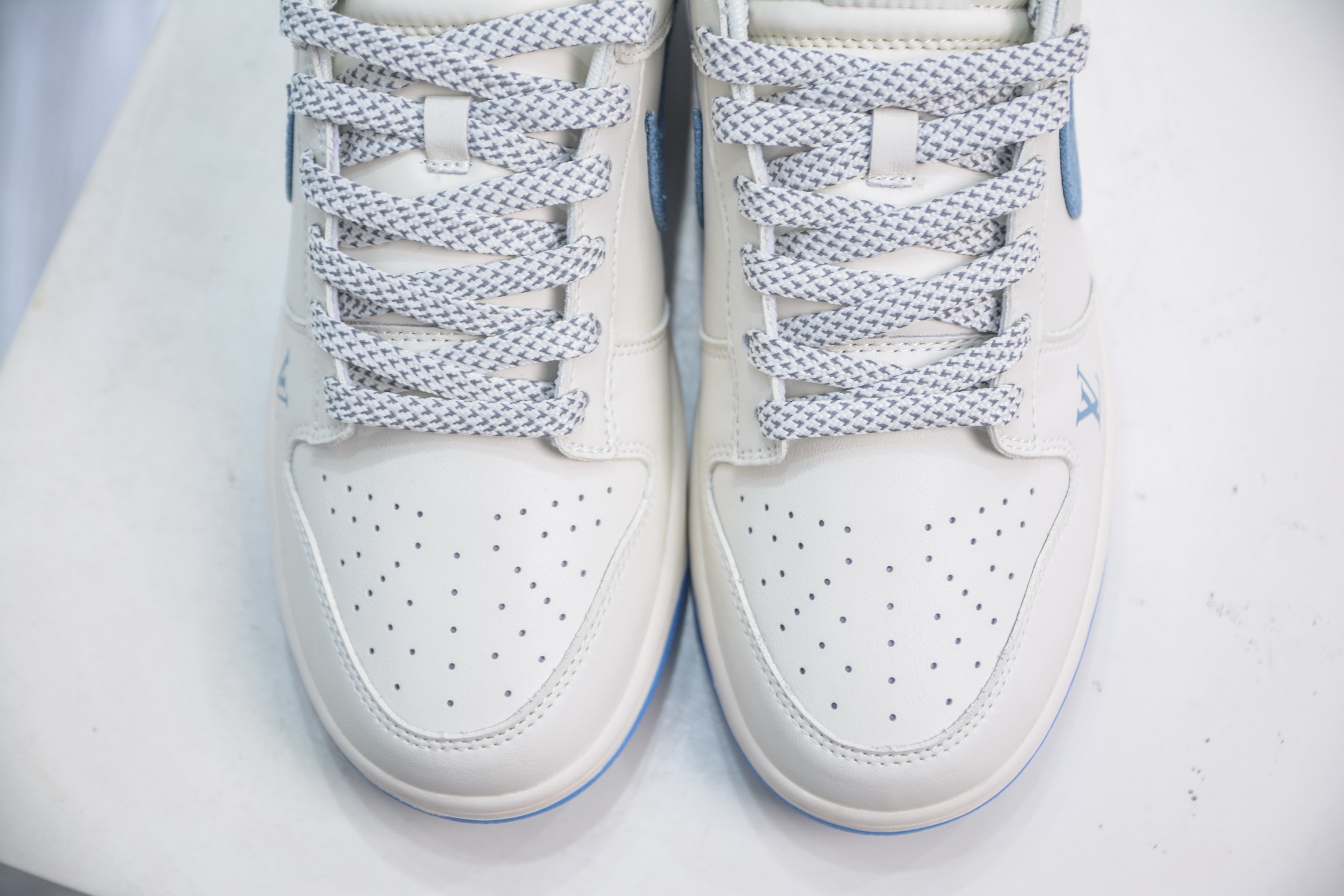 Nike SB Dunk Low x Louis Vuitton LV联名-白蓝 SM6668-101