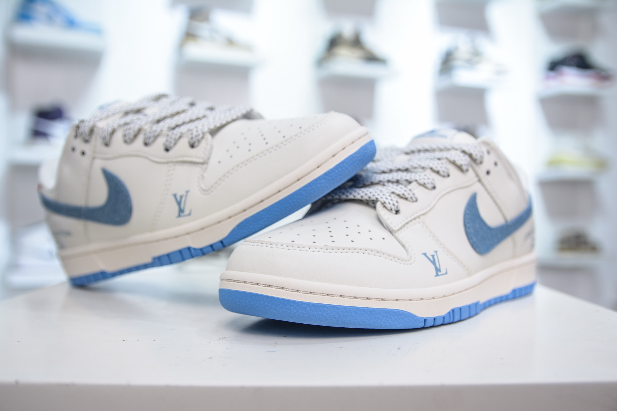 Nike SB Dunk Low x Louis Vuitton LV联名-白蓝 SM6668-101