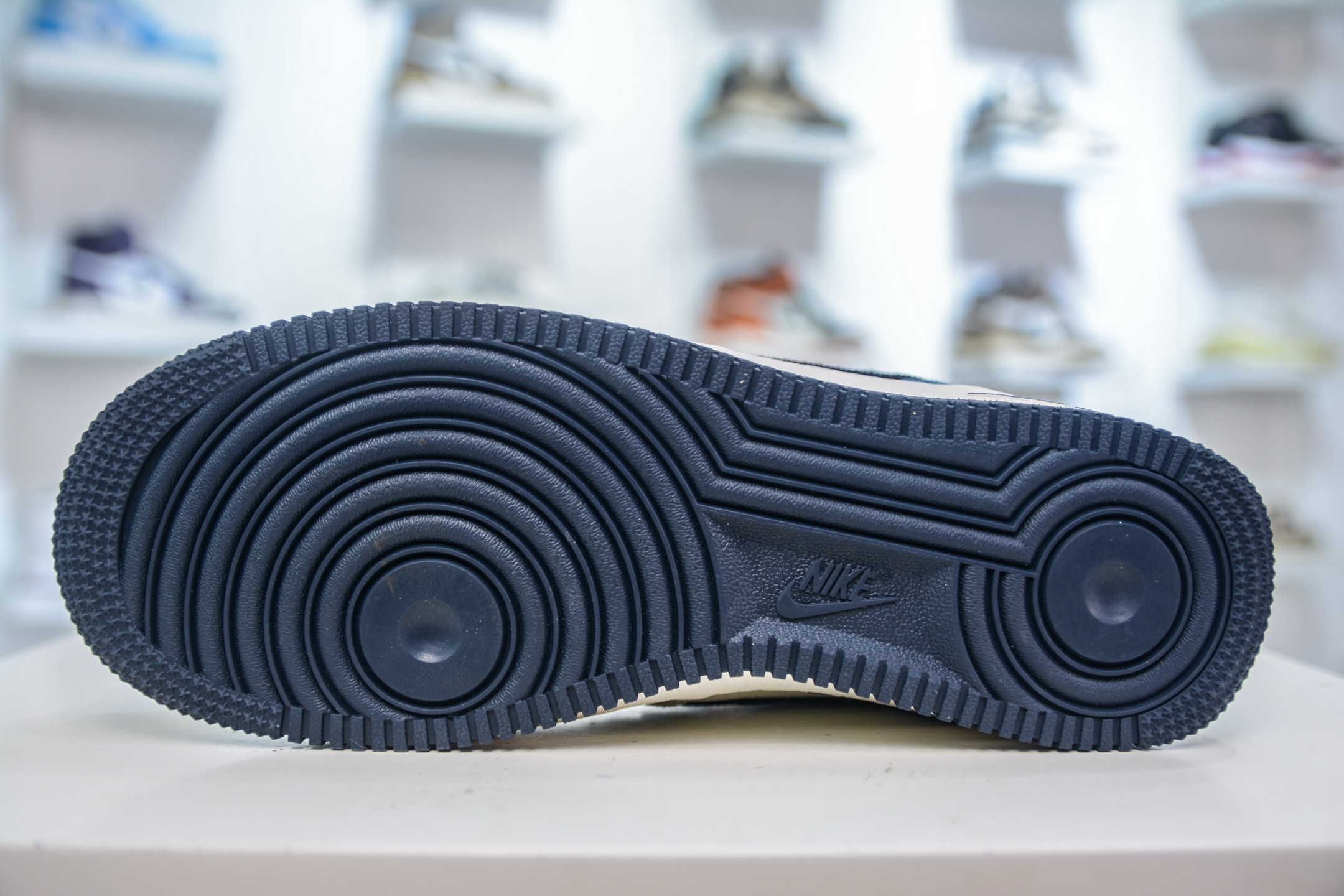 Louis Vuitton x NIke Air Force 1 LV联名-拼接牛仔 SC0601-551-莆田鞋,莆田鞋货源,高仿鞋,高仿鞋货源,安福档口,莆田高仿鞋,莆田鞋批发,高仿鞋批发,莆田高仿运动鞋,高仿运动鞋,莆田运动鞋 Louis Vuitton x NIke Air Force 1 LV联名-拼接牛仔 SC0601-551