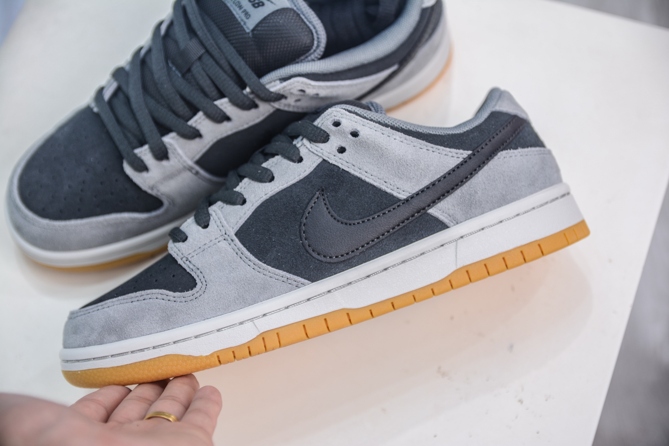 NK SB Dunk Low 灰黑生胶 极限压缩利润空间 HF3063-001