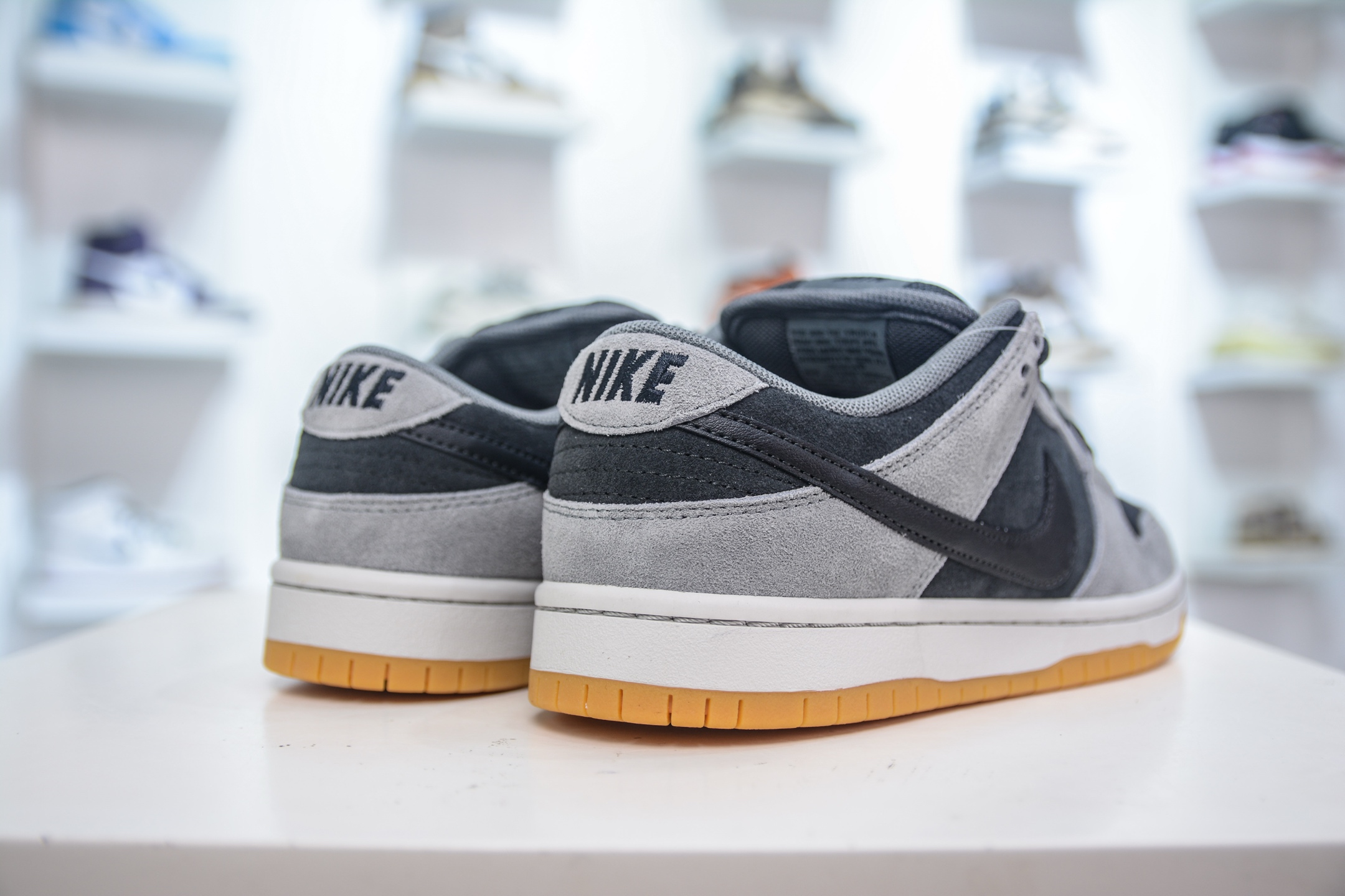 NK SB Dunk Low 灰黑生胶 极限压缩利润空间 HF3063-001