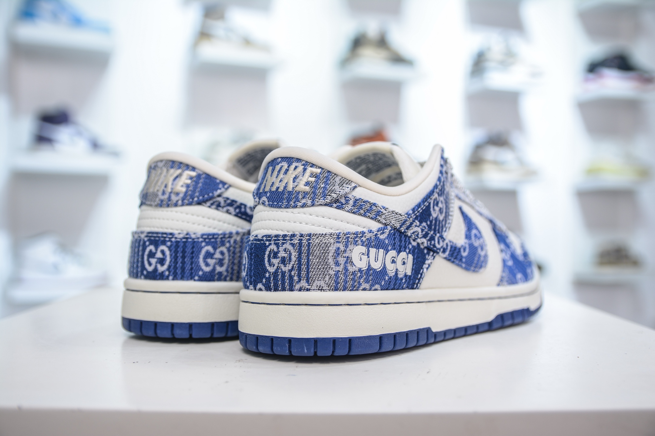 Nike SB Dunk Low x GUCCI 古驰联名-白灰蓝牛仔 SC9207-419-莆田鞋,莆田鞋货源,高仿鞋,高仿鞋货源,安福档口,莆田高仿鞋,莆田鞋批发,高仿鞋批发,莆田高仿运动鞋,高仿运动鞋,莆田运动鞋 Nike SB Dunk Low x GUCCI 古驰联名-白灰蓝牛仔 SC9207-419