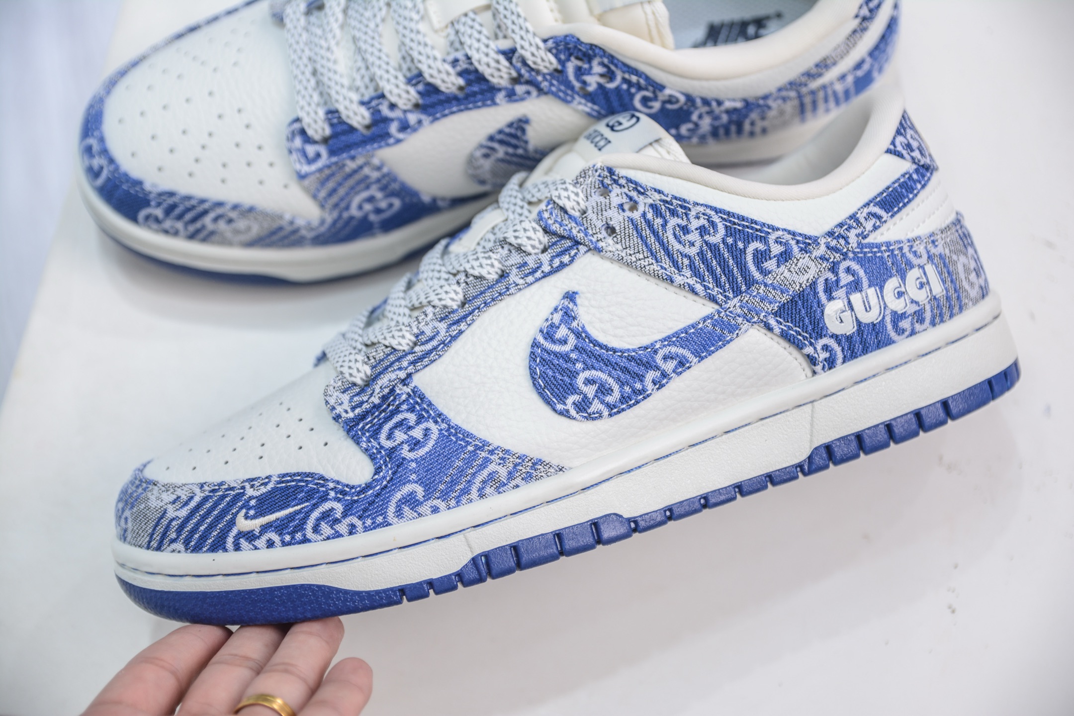 Nike SB Dunk Low x GUCCI 古驰联名-白灰蓝牛仔 SC9207-419-莆田鞋,莆田鞋货源,高仿鞋,高仿鞋货源,安福档口,莆田高仿鞋,莆田鞋批发,高仿鞋批发,莆田高仿运动鞋,高仿运动鞋,莆田运动鞋 Nike SB Dunk Low x GUCCI 古驰联名-白灰蓝牛仔 SC9207-419
