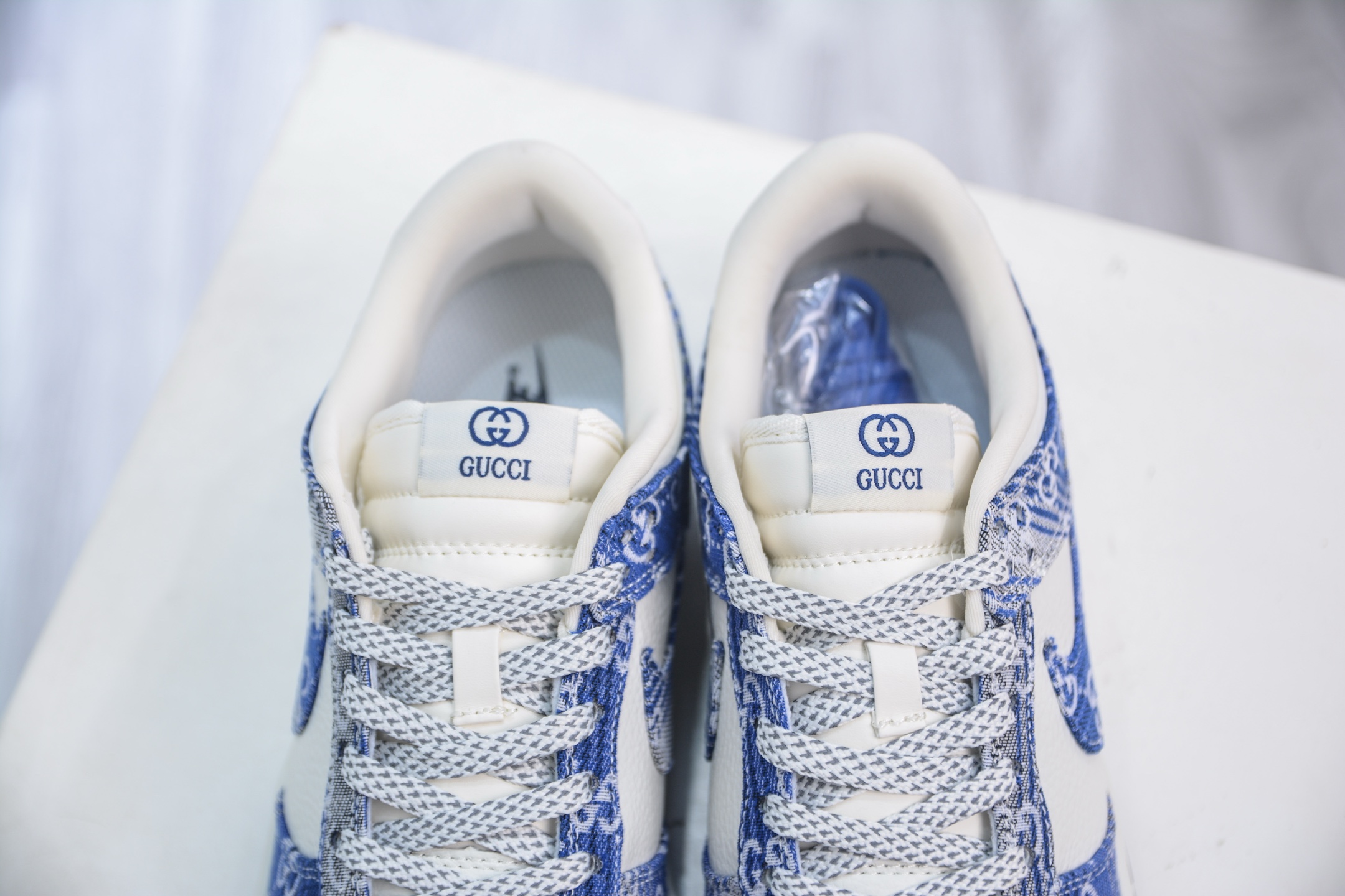 Nike SB Dunk Low x GUCCI 古驰联名-白灰蓝牛仔 SC9207-419-莆田鞋,莆田鞋货源,高仿鞋,高仿鞋货源,安福档口,莆田高仿鞋,莆田鞋批发,高仿鞋批发,莆田高仿运动鞋,高仿运动鞋,莆田运动鞋 Nike SB Dunk Low x GUCCI 古驰联名-白灰蓝牛仔 SC9207-419