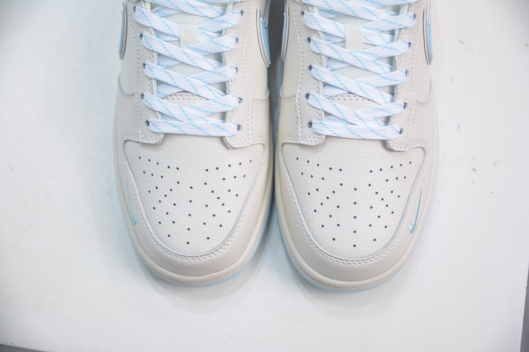 Nike SB Dunk Low x Louis Vuitton LV联名-米白浅蓝 KK1333-048-莆田鞋,莆田鞋货源,高仿鞋,高仿鞋货源,安福档口,莆田高仿鞋,莆田鞋批发,高仿鞋批发,莆田高仿运动鞋,高仿运动鞋,莆田运动鞋 Nike SB Dunk Low x Louis Vuitton LV联名-米白浅蓝 KK1333-048