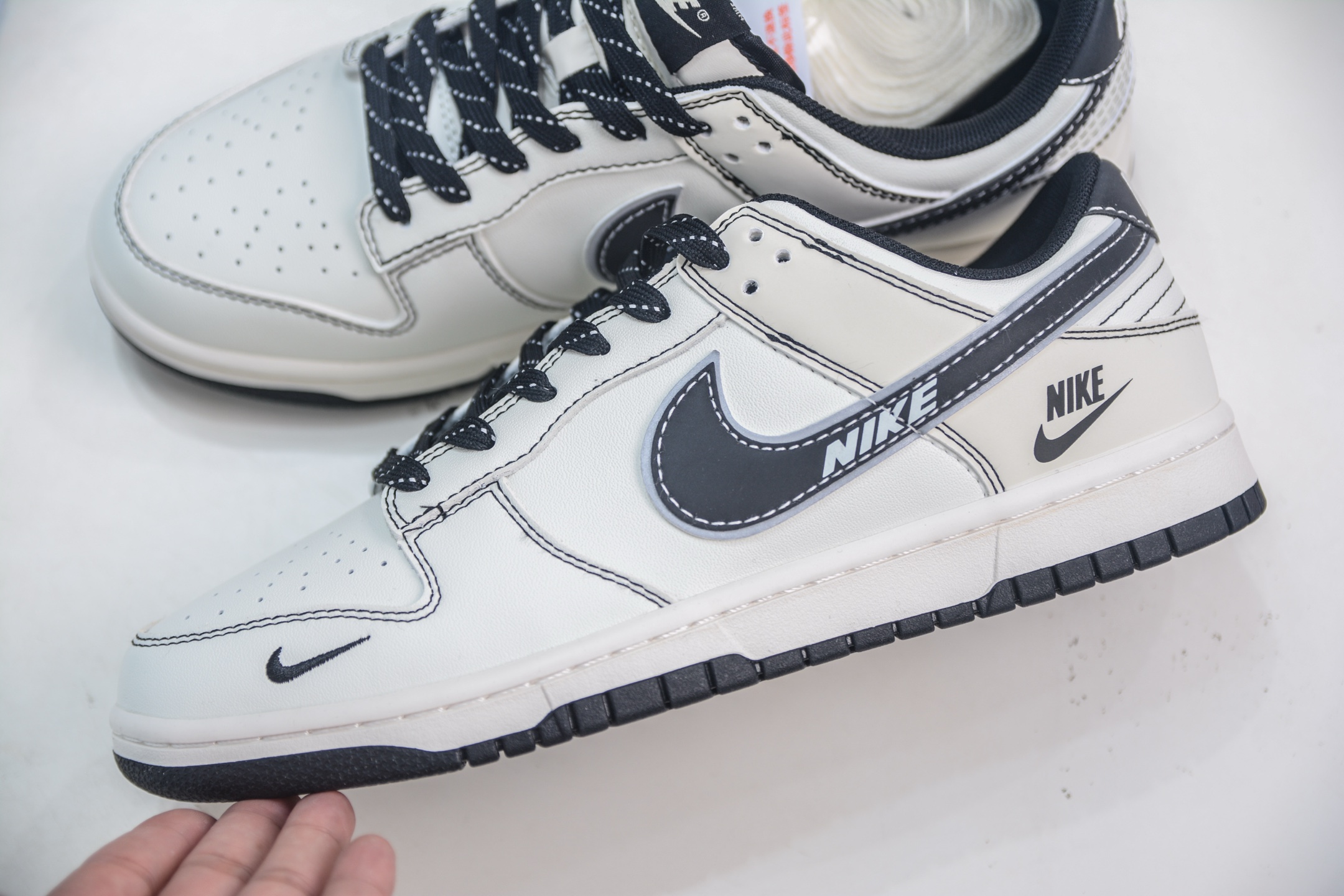 Nike SB Dunk Low x Nike - White/Black Colorway, Premium Materials & Craftsmanship 7 i1754410426984 4979 0 6