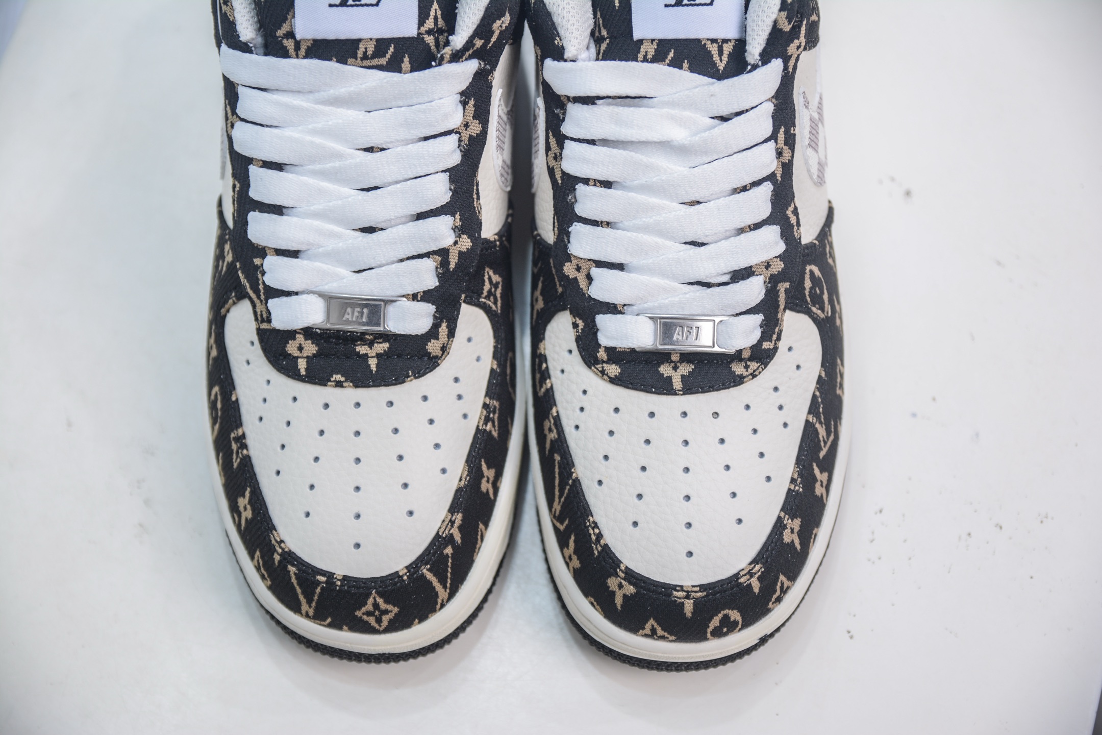 Nike Air Force 1 Low x Louis Vuitton Black White Custom Sneakers 10 i1754410701448 6034 0 8