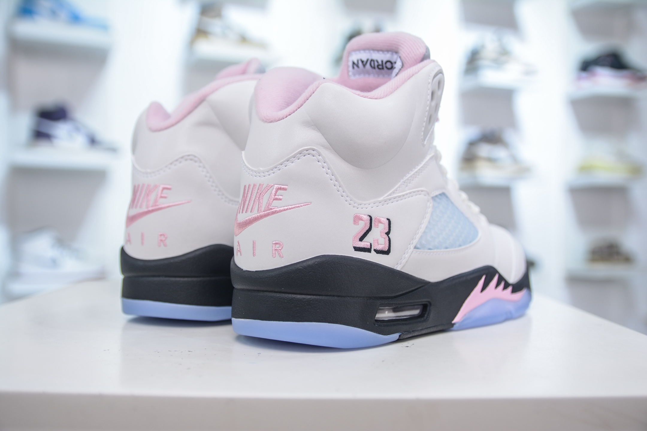 F版 Air Jordan 5 “Medium Soft Pink” AJ5复刻白粉黑 HQ7978-102