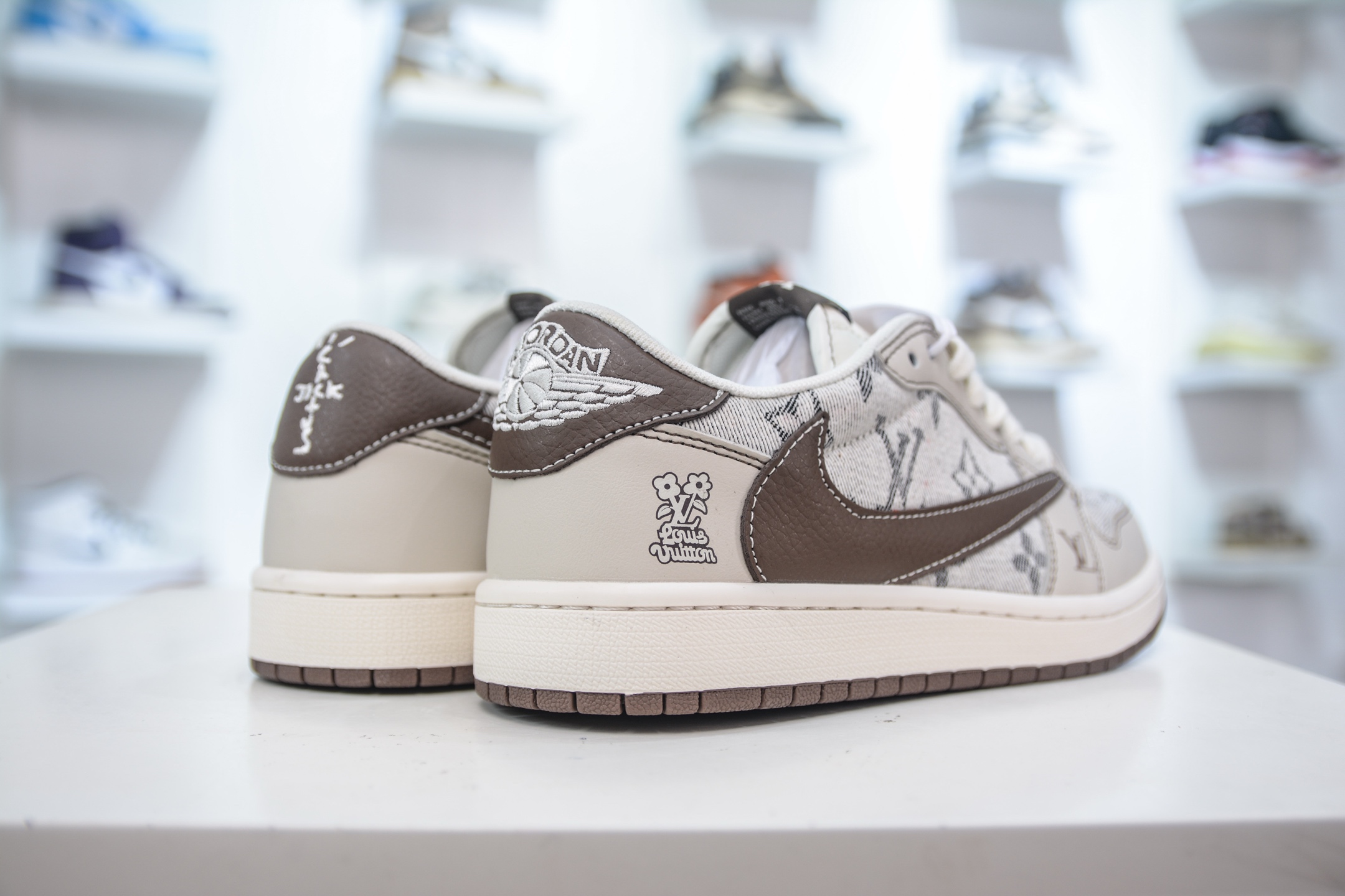 Air Jordan AJ1 Low X Louis Vuitt低帮联名LV-米灰棕 XS7089-605