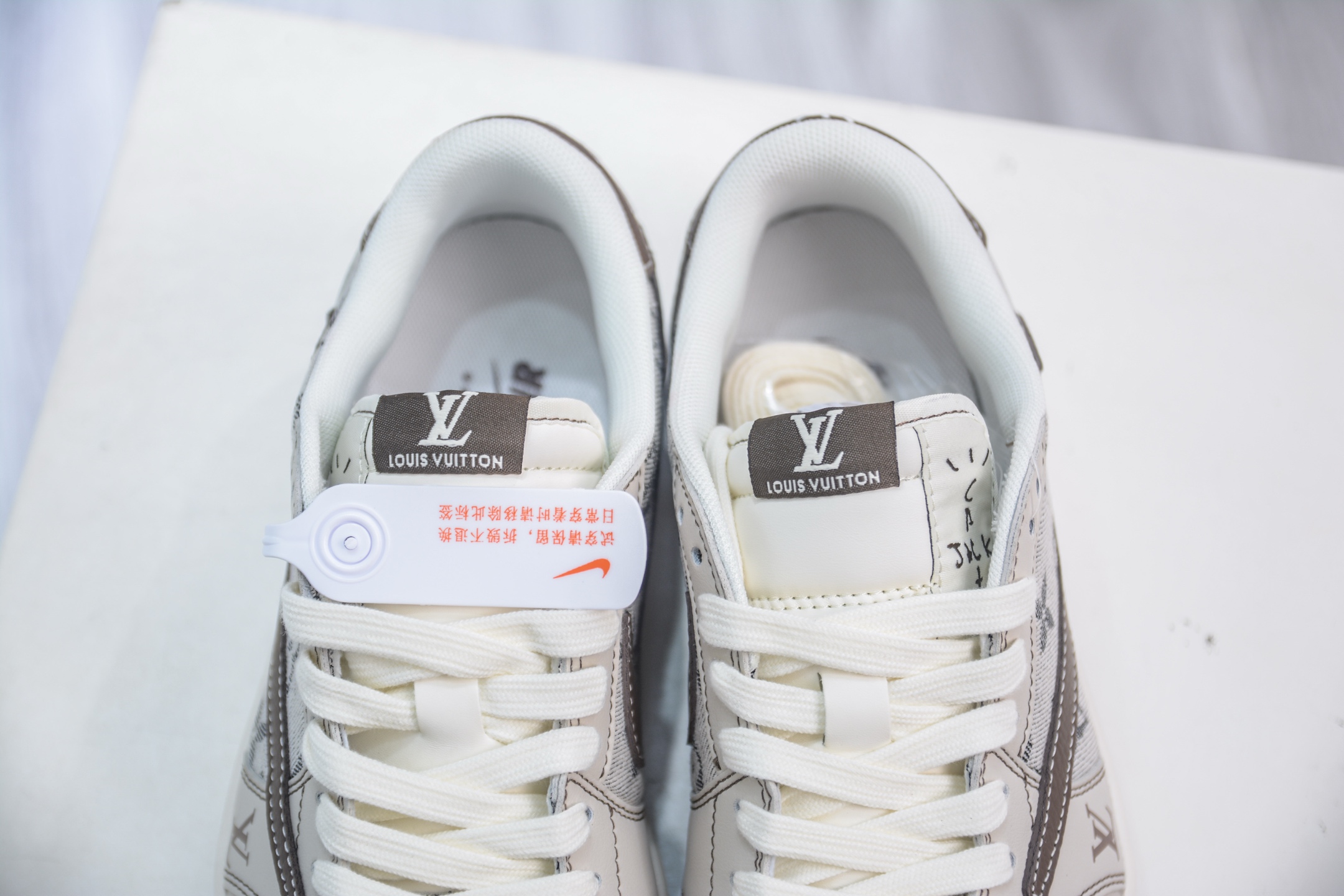 Air Jordan AJ1 Low X Louis Vuitt低帮联名LV-米灰棕 XS7089-605