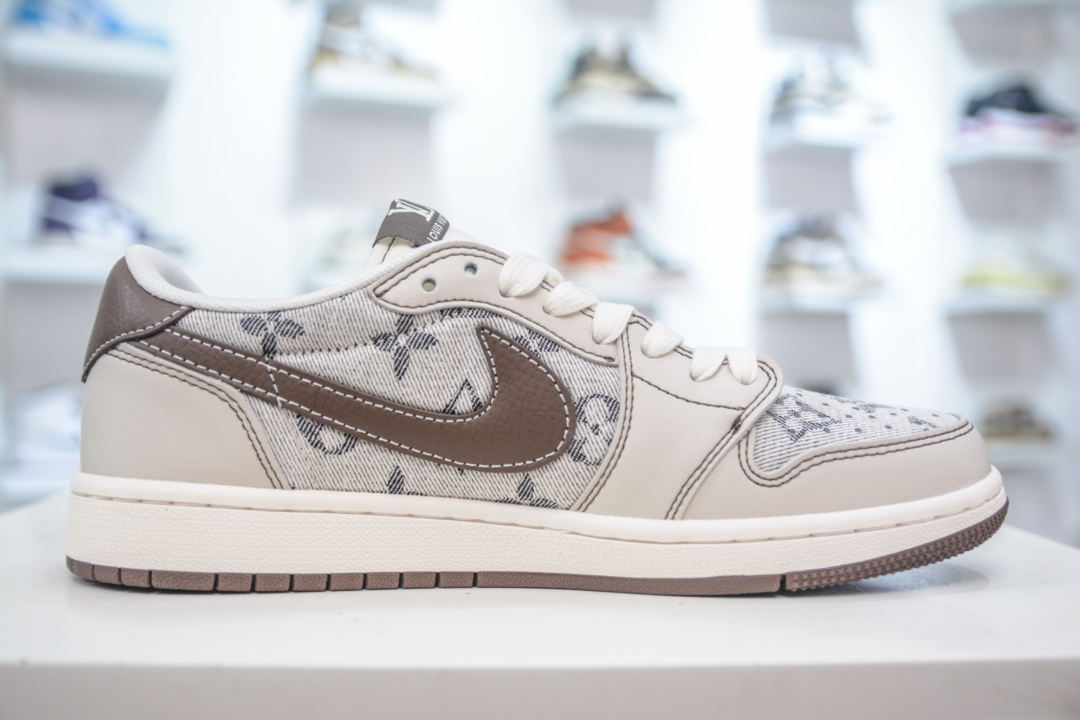 Air Jordan AJ1 Low X Louis Vuitt低帮联名LV-米灰棕 XS7089-605