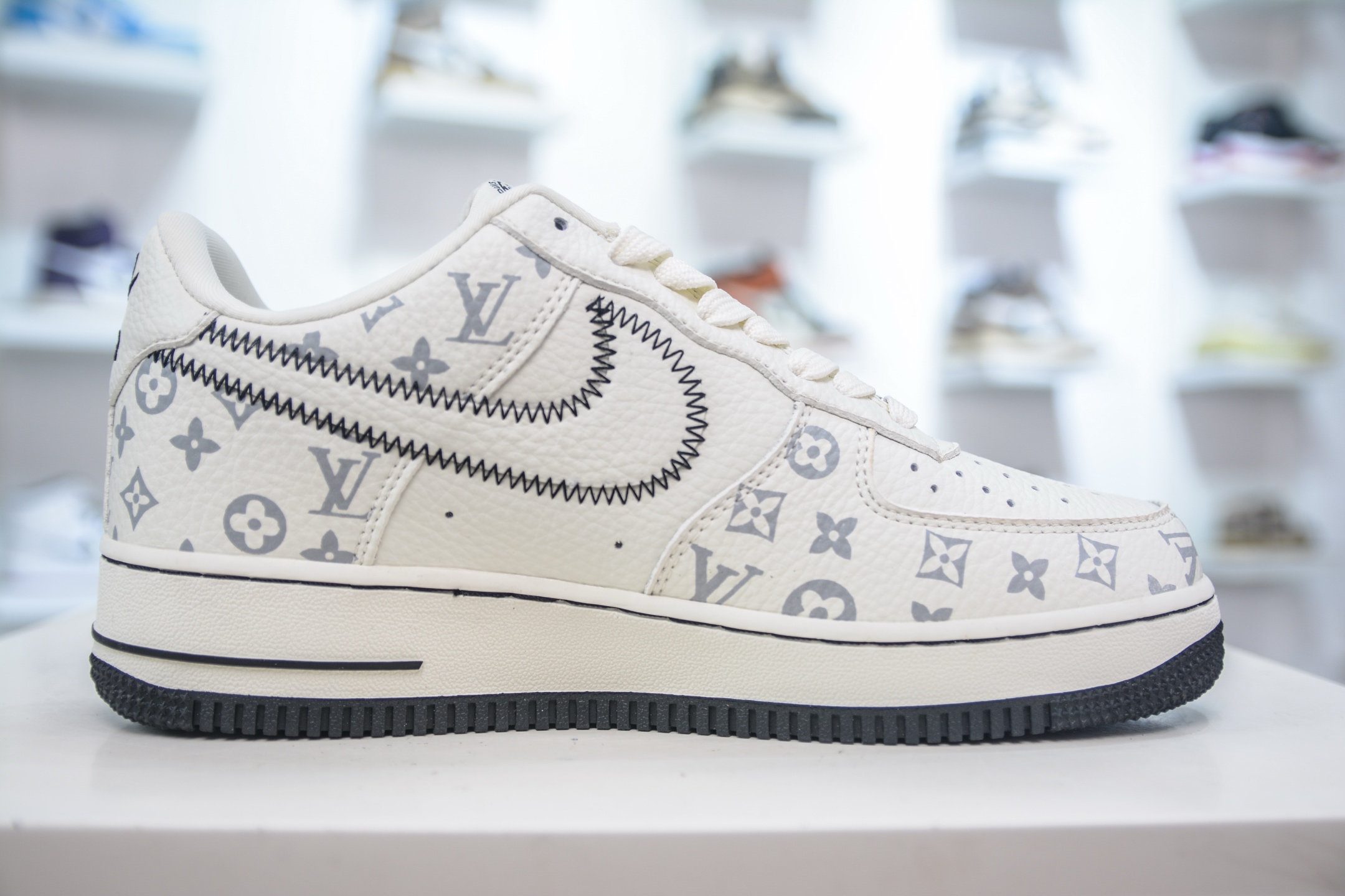Nike Air Force 1 Low 07 x Louis VuittLV联名-米白黑 SC0601-557