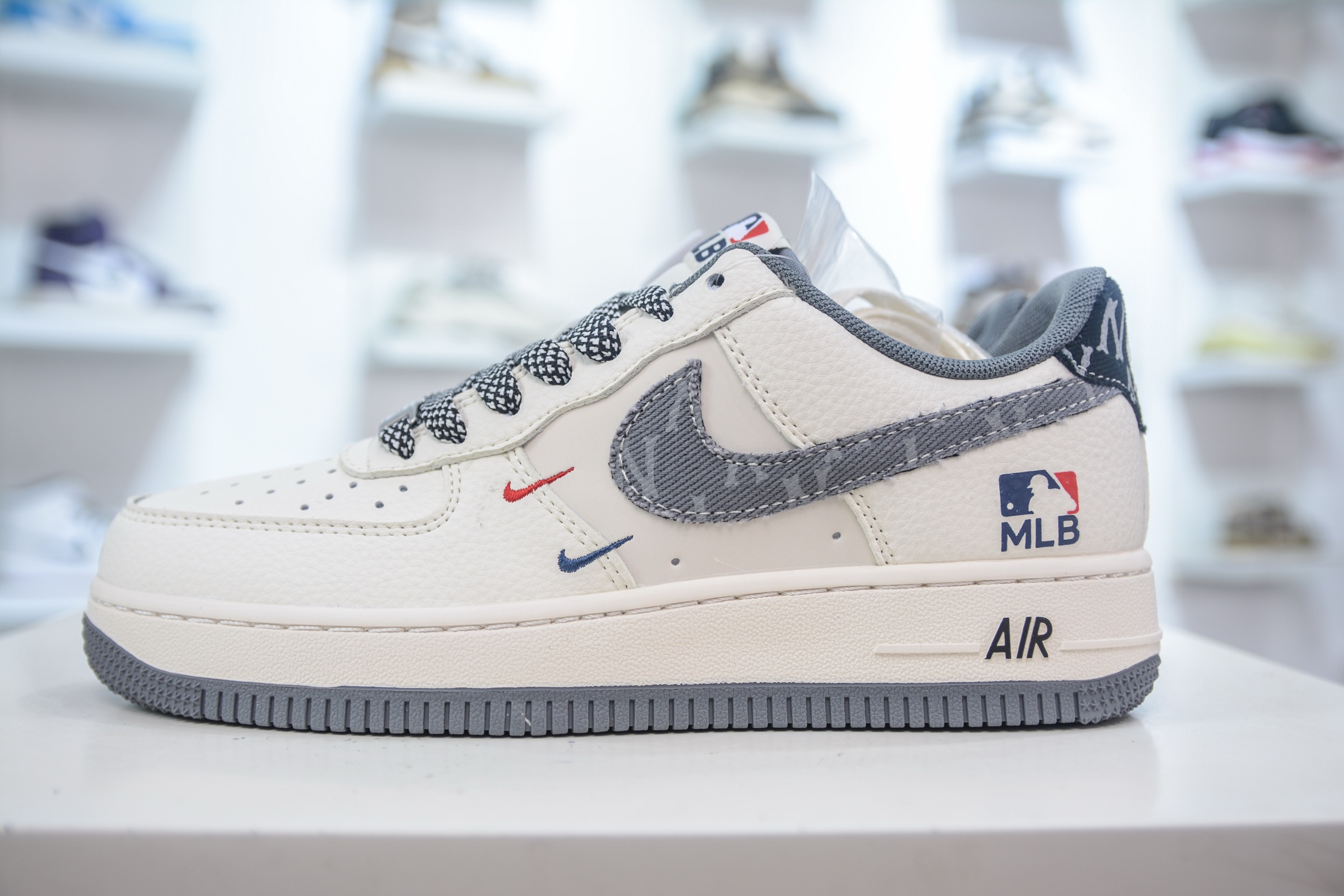 Nike Air Force 1 Low 07 x MLB 洋基队联名-白灰 QW5606-264