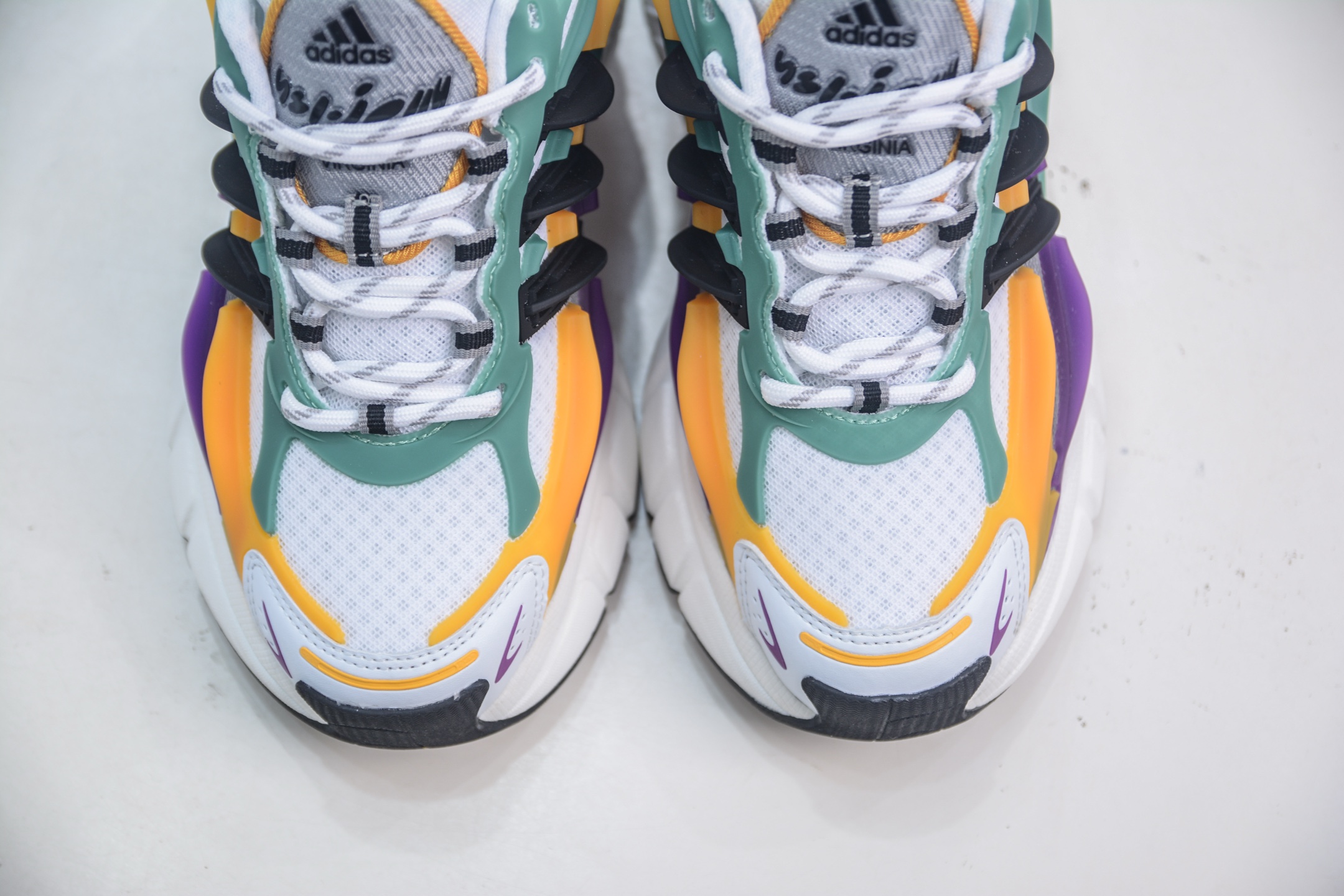 Pharrell x adidAdistar Jellyfish 低帮复古风老爹鞋 JP9269