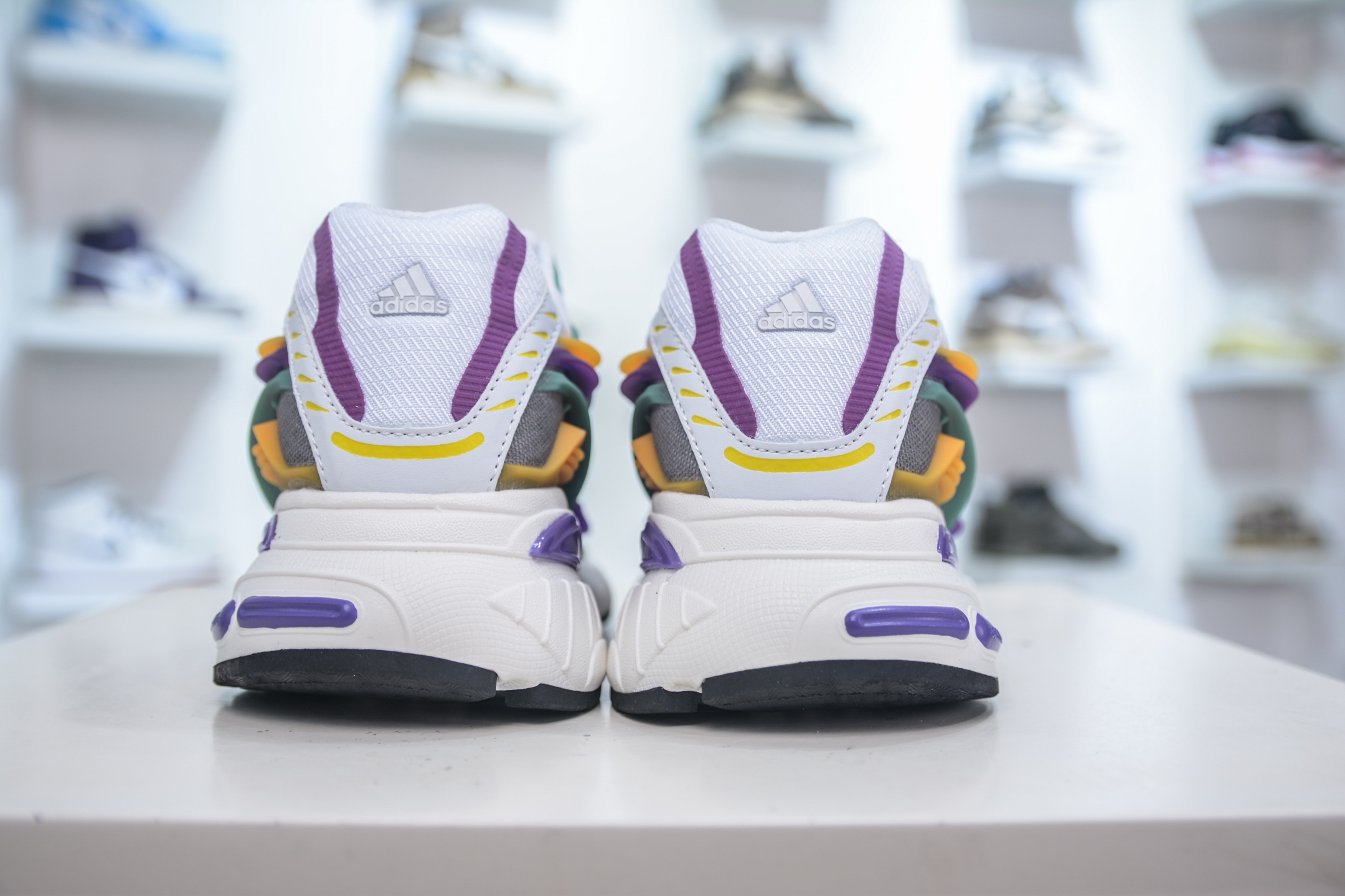 Pharrell x adidAdistar Jellyfish 低帮复古风老爹鞋 JP9269