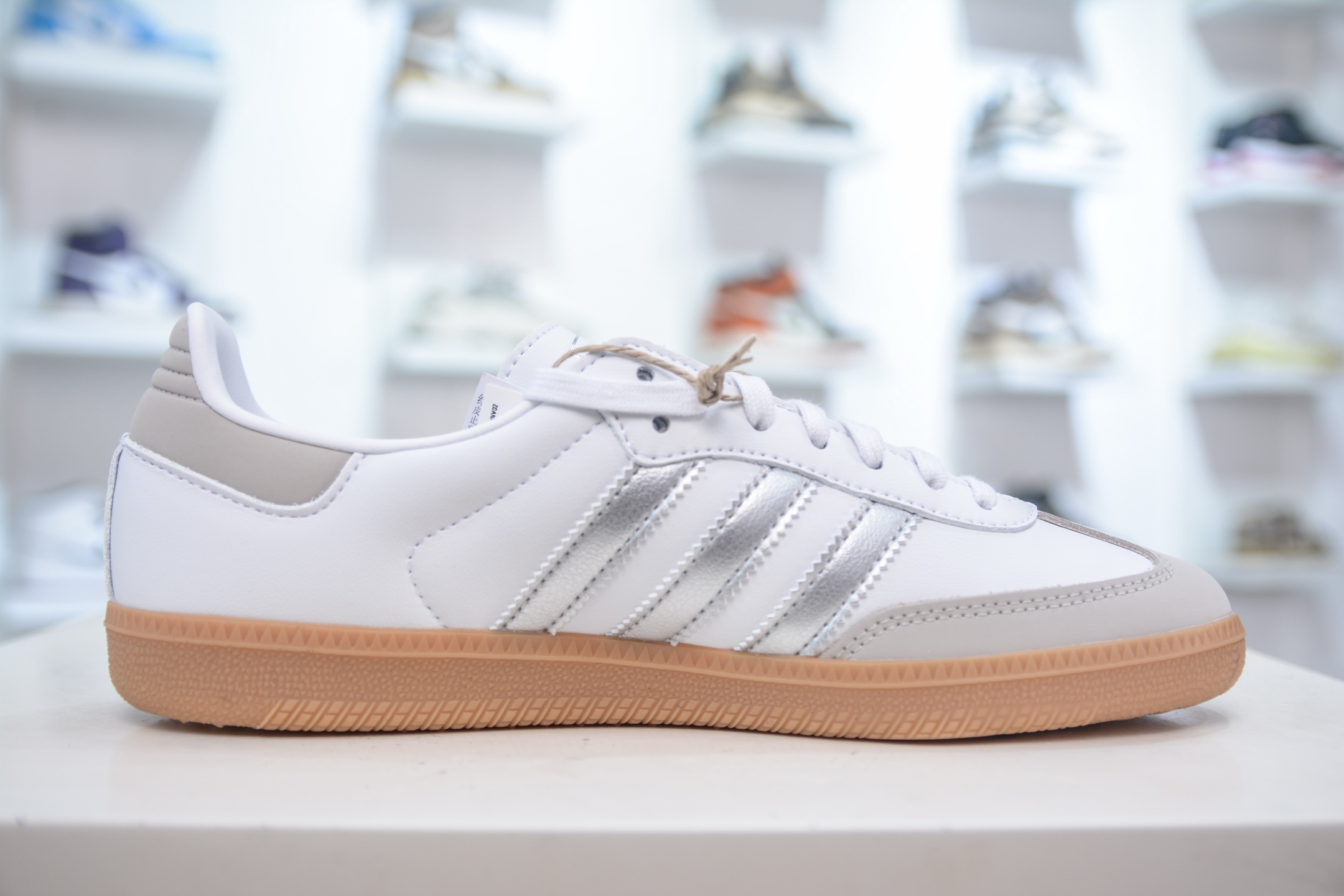 Adidas Original Samba OG White/Silver Retro Classic Lightweight Sneakers 3 i1754586966170 736 0 2