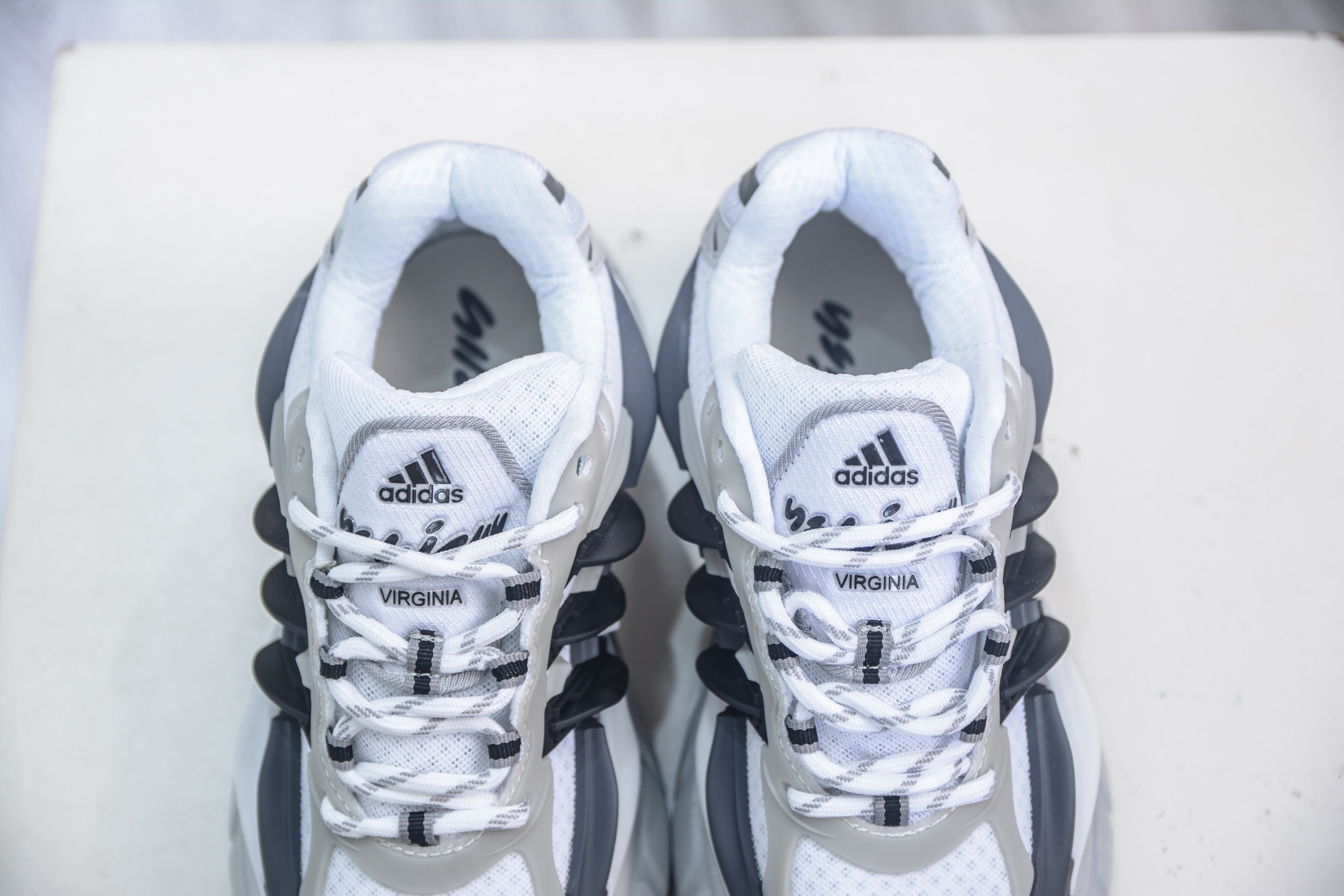Adidas Adistar Cushion Pharrell Jellyfish Retro Sneakers - Low Top 8 i1754587141562 8094 0 7