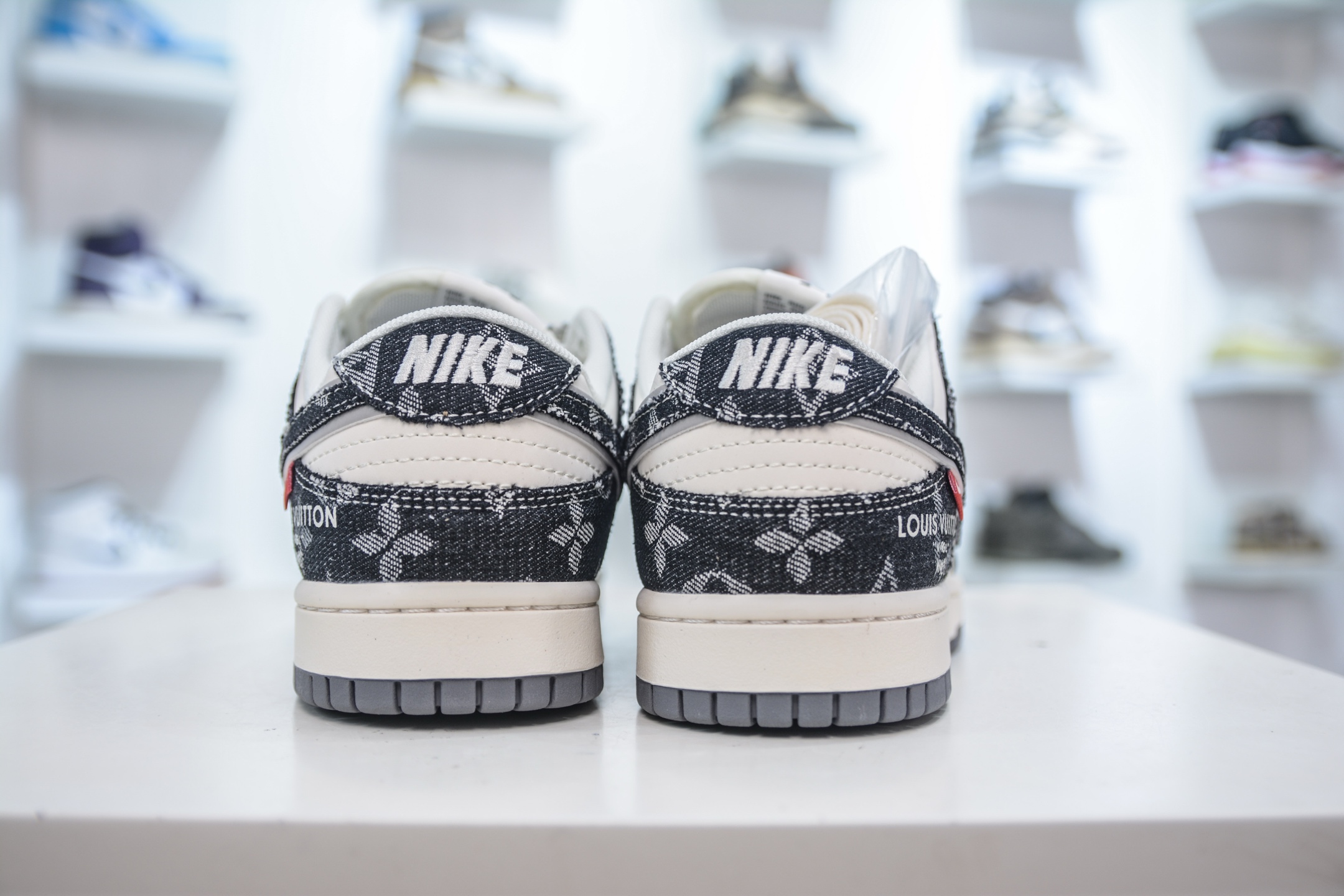 Nike SB Dunk Low x Louis Vuitton Collab White/Gray/Black Premium Quality 2 i1754587196407 1021 0 1