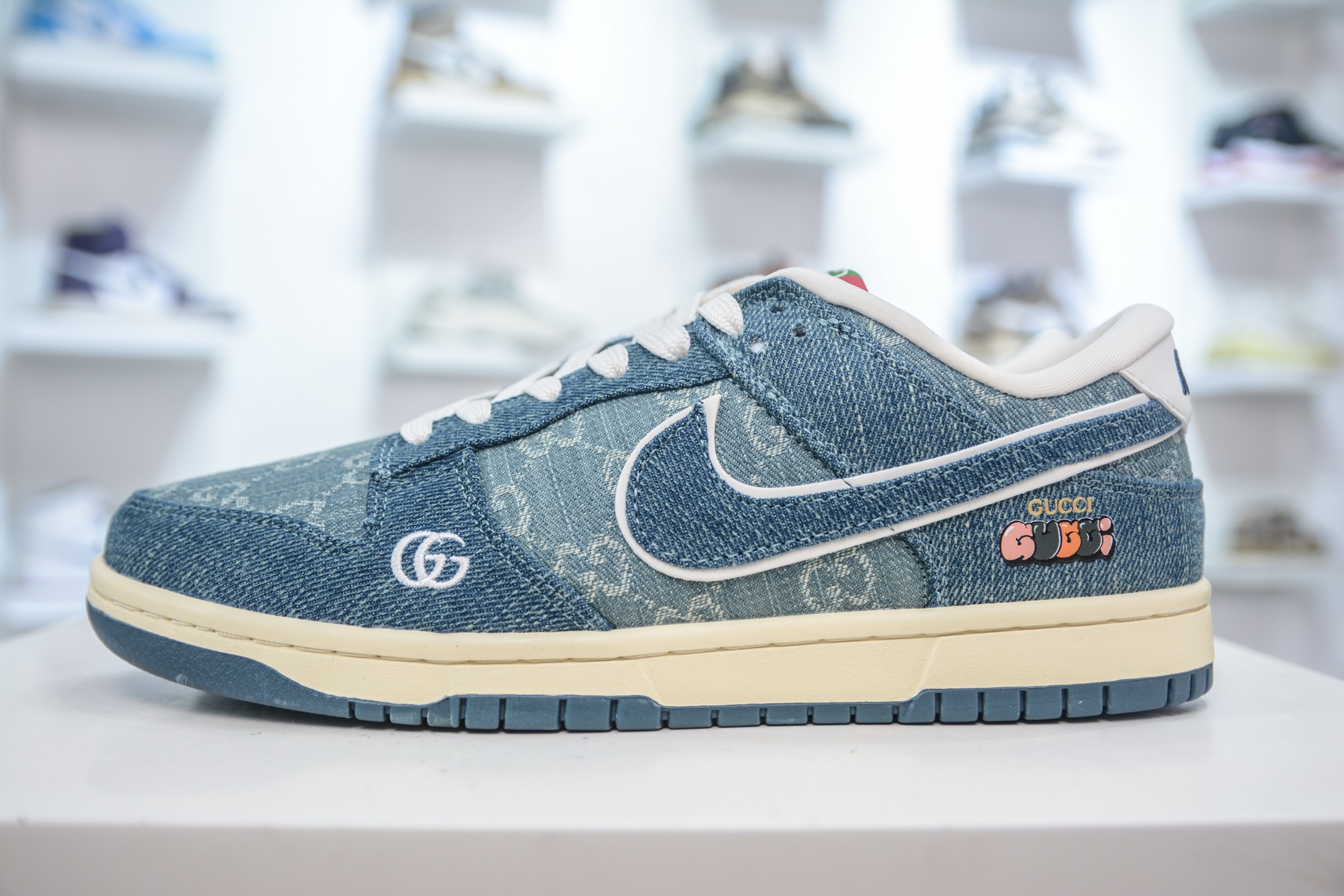 Nike SB Dunk Low x Gucci Denim Blue Sneakers, Comfortable and Stylish 1 i1754587261599 1425 0 0