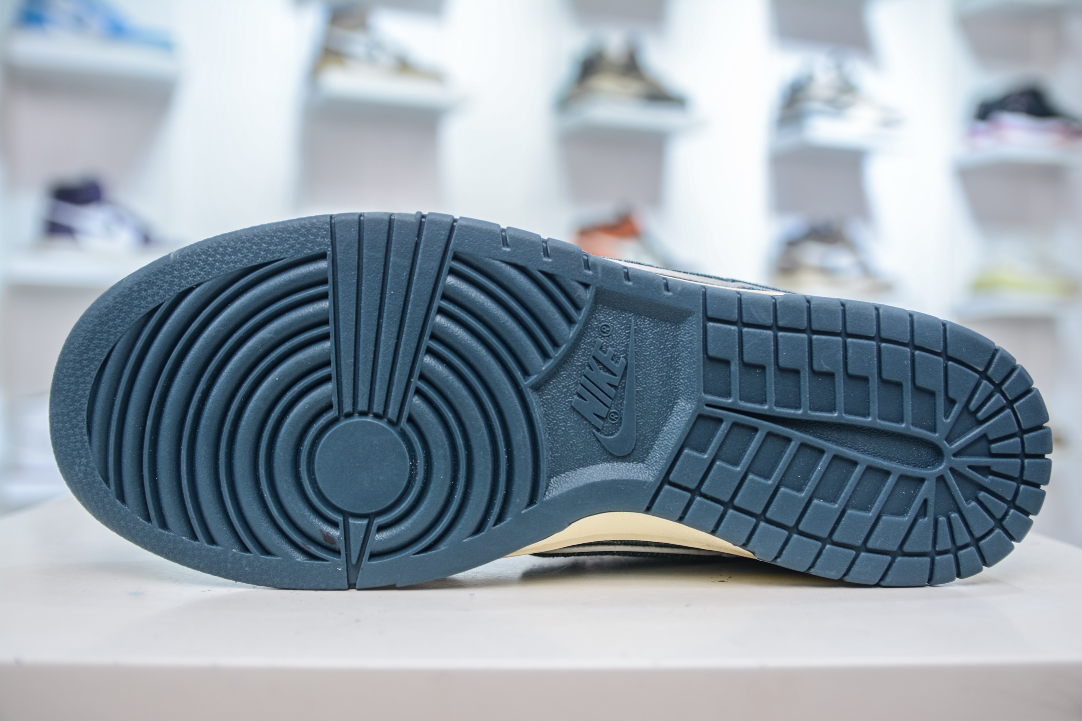 Nike SB Dunk Low x Gucci Denim Blue Sneakers, Comfortable and Stylish 5 i1754587265607 2747 0 4
