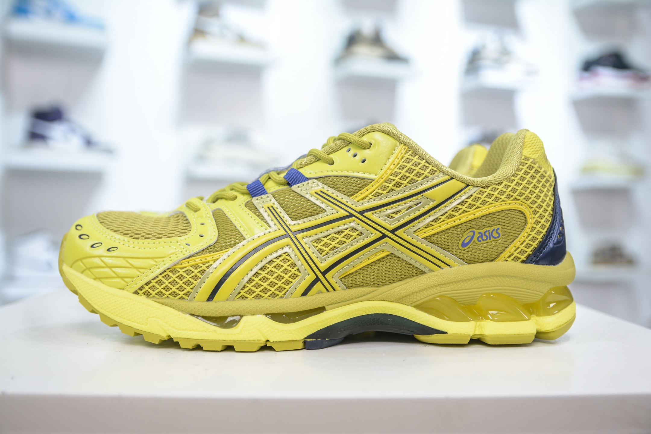 210 Asics GEL-Kahana NIMBUS 10.1 耐磨透气低帮休闲鞋  1203A599-300