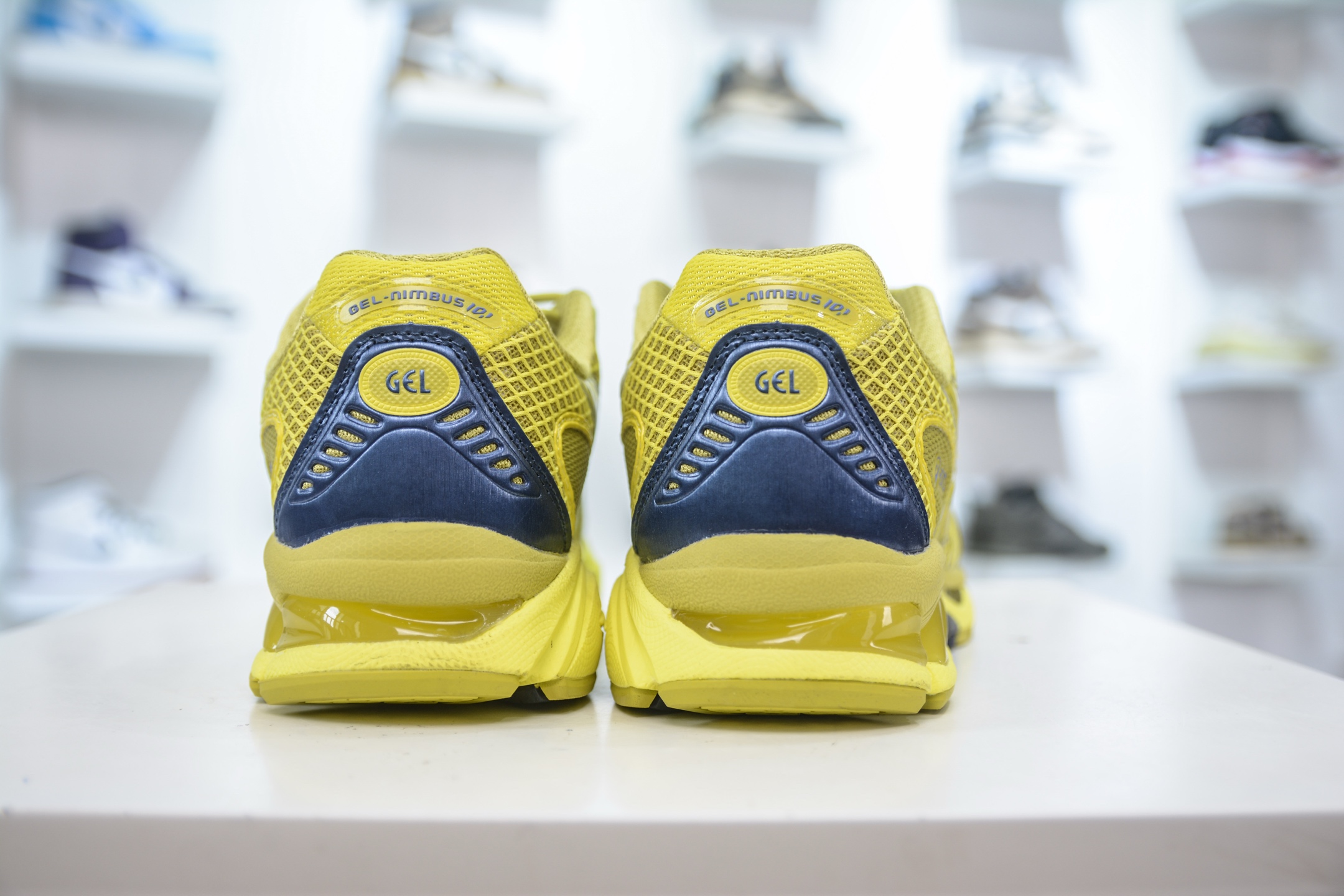 210 Asics GEL-Kahana NIMBUS 10.1 耐磨透气低帮休闲鞋  1203A599-300