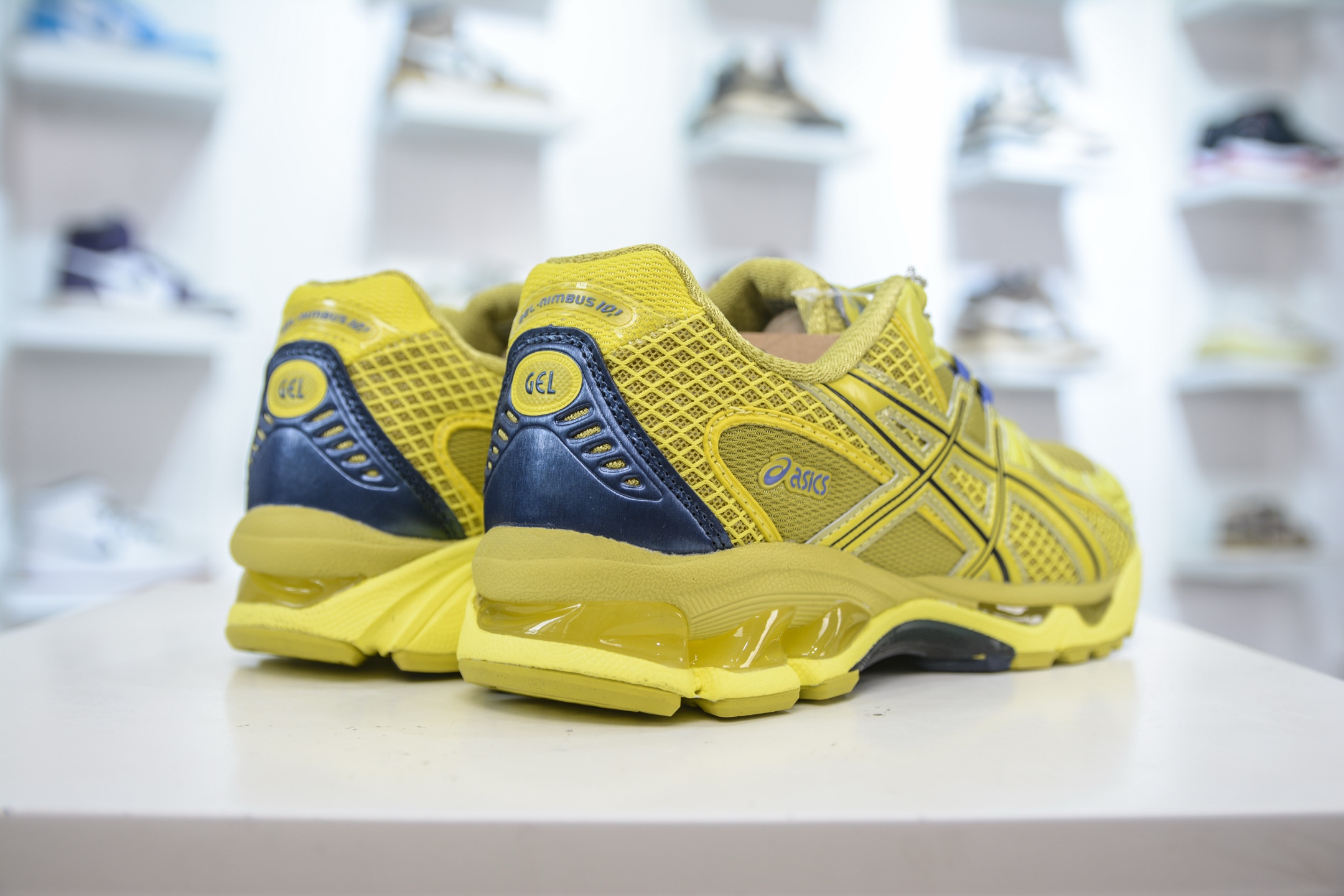 210 Asics GEL-Kahana NIMBUS 10.1 耐磨透气低帮休闲鞋  1203A599-300