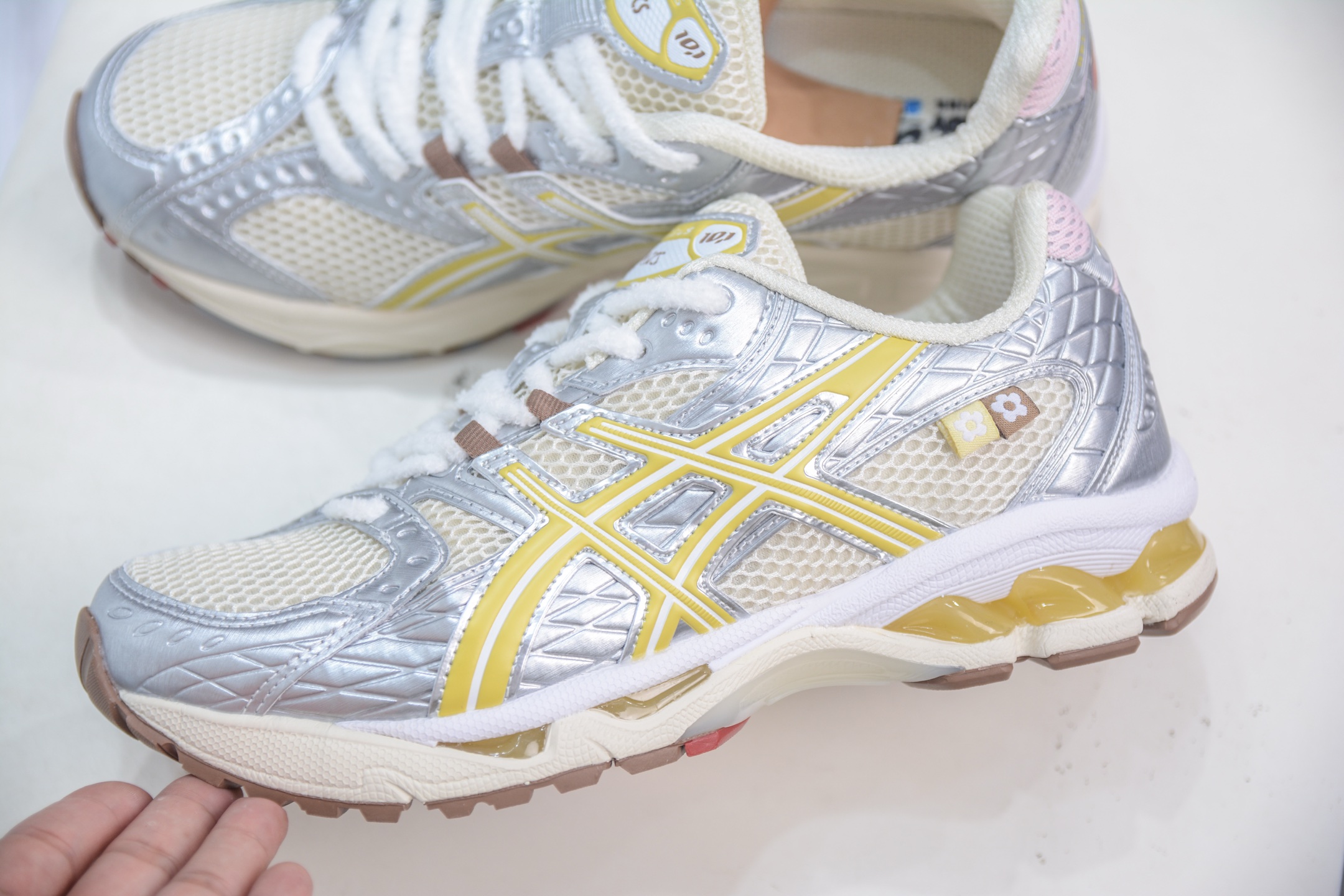 Asics GEL-Kahana Nimbus 10.1: Durable, Breathable, and Stylish Low-Top Sneakers 8 i1754665330449 5002 0 6