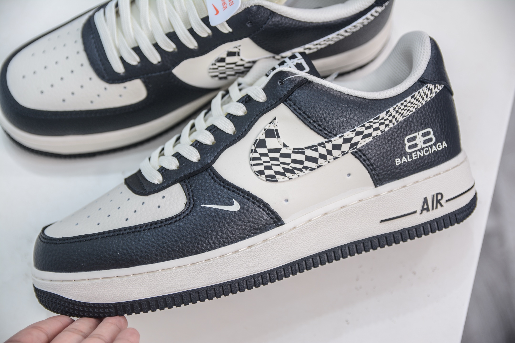 Nike Air Force 1 Low 07 x Balenciaga 巴黎世家联名-米黑创意勾 HJ3318-003