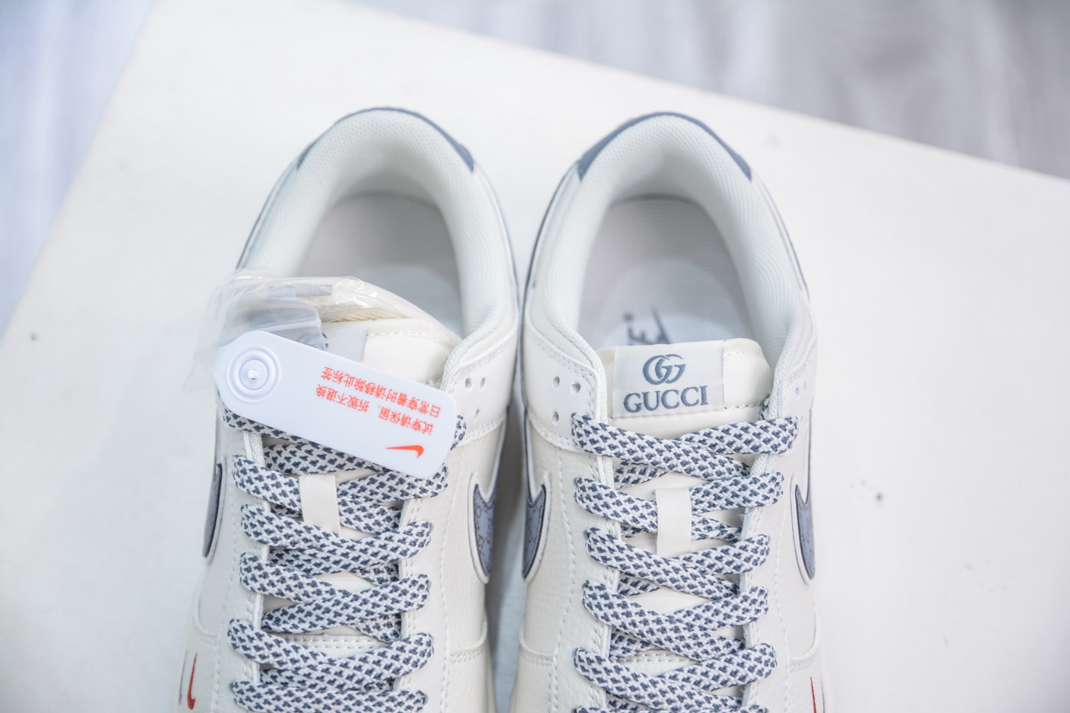 Nike SB Dunk Low x Gucci White/Grey, Premium Leather, Comfortable Fit 9 i1754665516415 3024 0 7