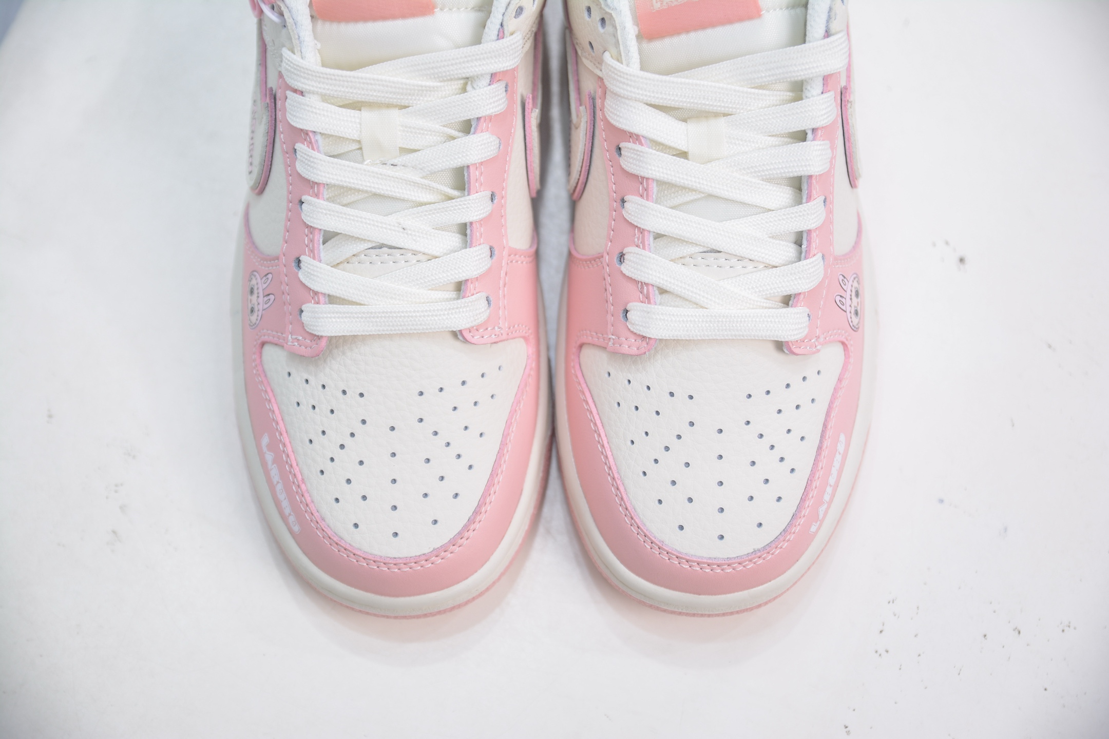 Nike SB Dunk Low x Labubu Collaboration - Cream White/Pink Sneakers 10 i1754665717004 4921 0 8