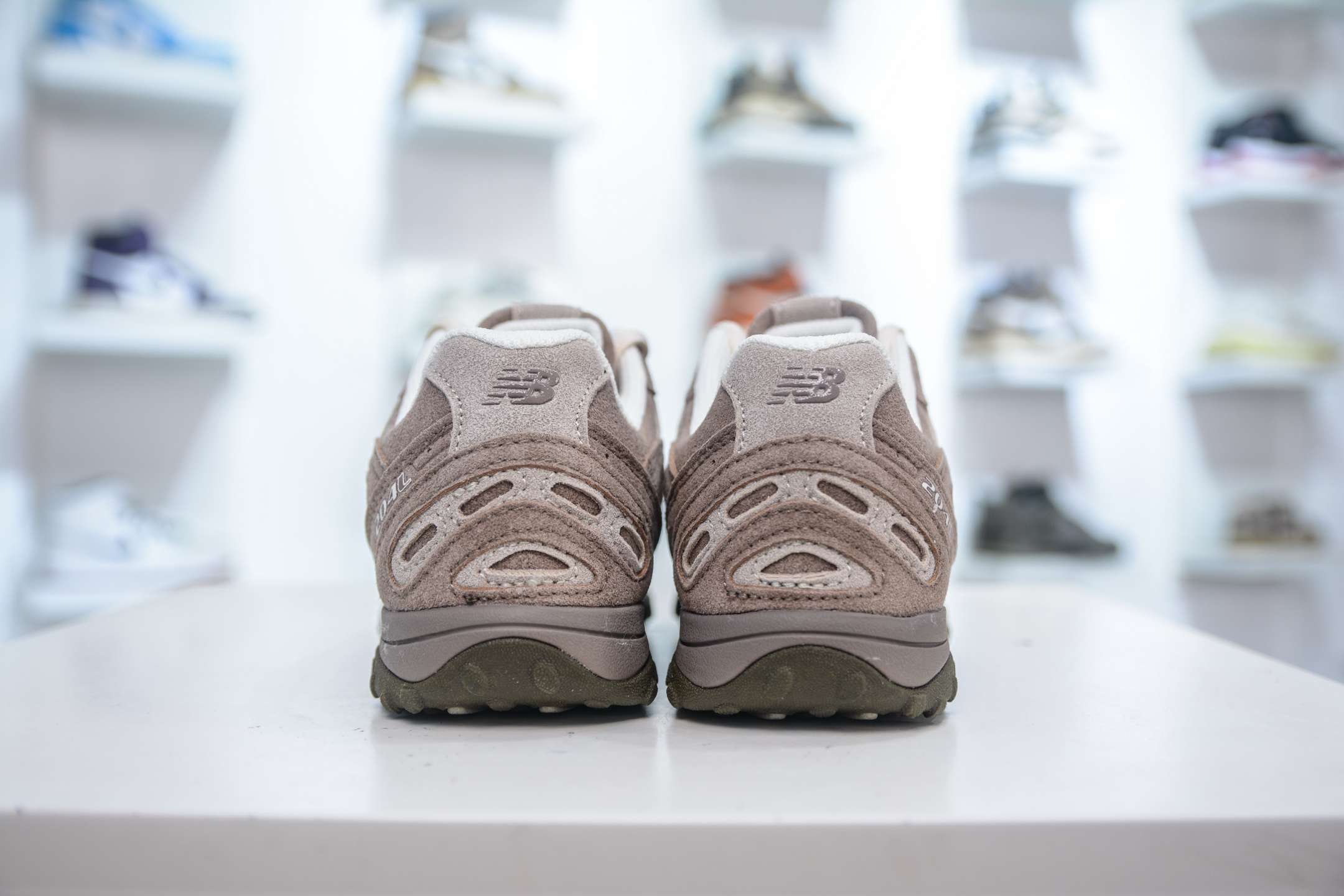 New Balance 204 Series Retro Casual Running Shoes - Versatile Sneakers 2 i1754665803624 8530 0 1