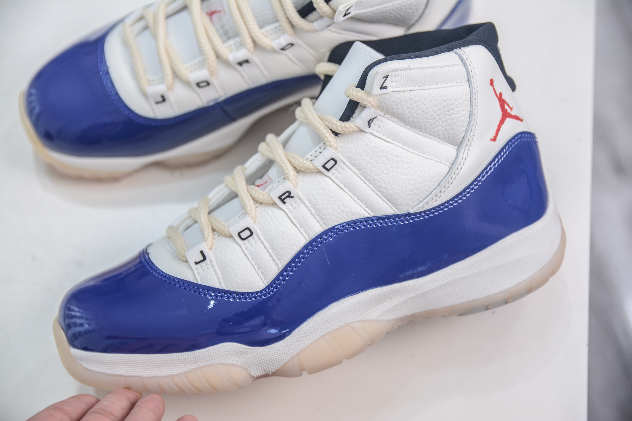 Air Jordan 11 Retro 'Rare Air' High-Top Sneaker - White/Deep Royal Blue 8 i1754665976657 5790 0 6