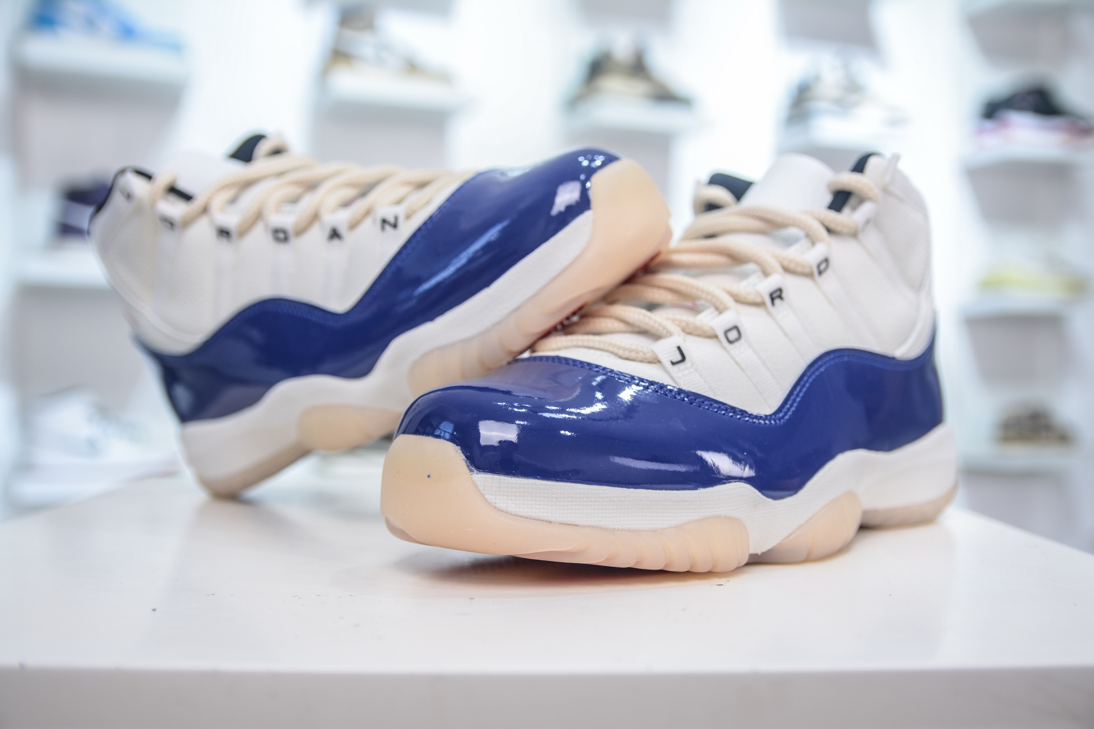 Air Jordan 11 Retro 'Rare Air' High-Top Sneaker - White/Deep Royal Blue 5 i1754665979392 6394 0 3