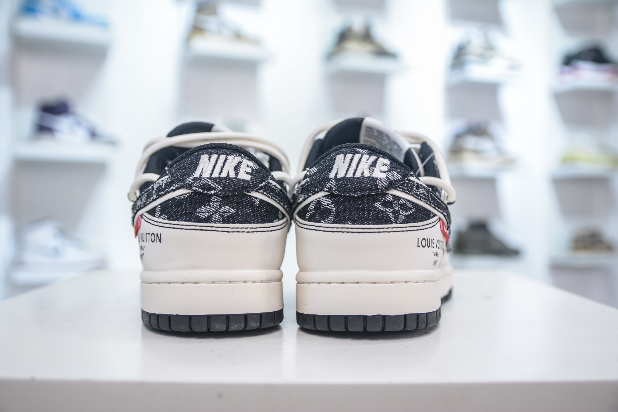 Nike SB Dunk Low x Louis Vuitton White Black Canvas Sneakers 2 i1754750981602 6320 0 1