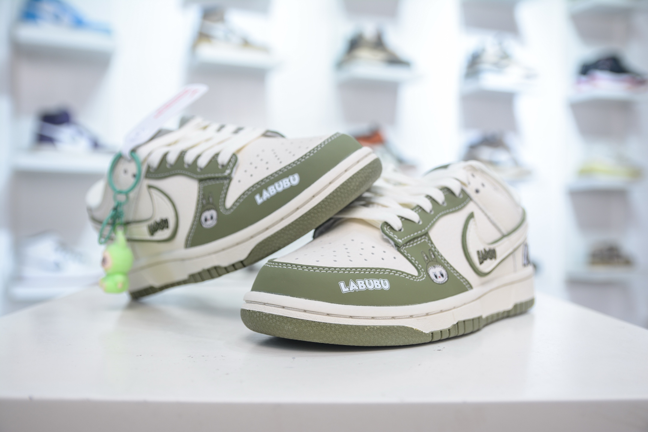Nike SB Dunk Low x Labubu Cream Green: Premium, Comfortable, and Stylish 5 i1754751149908 9332 0 3