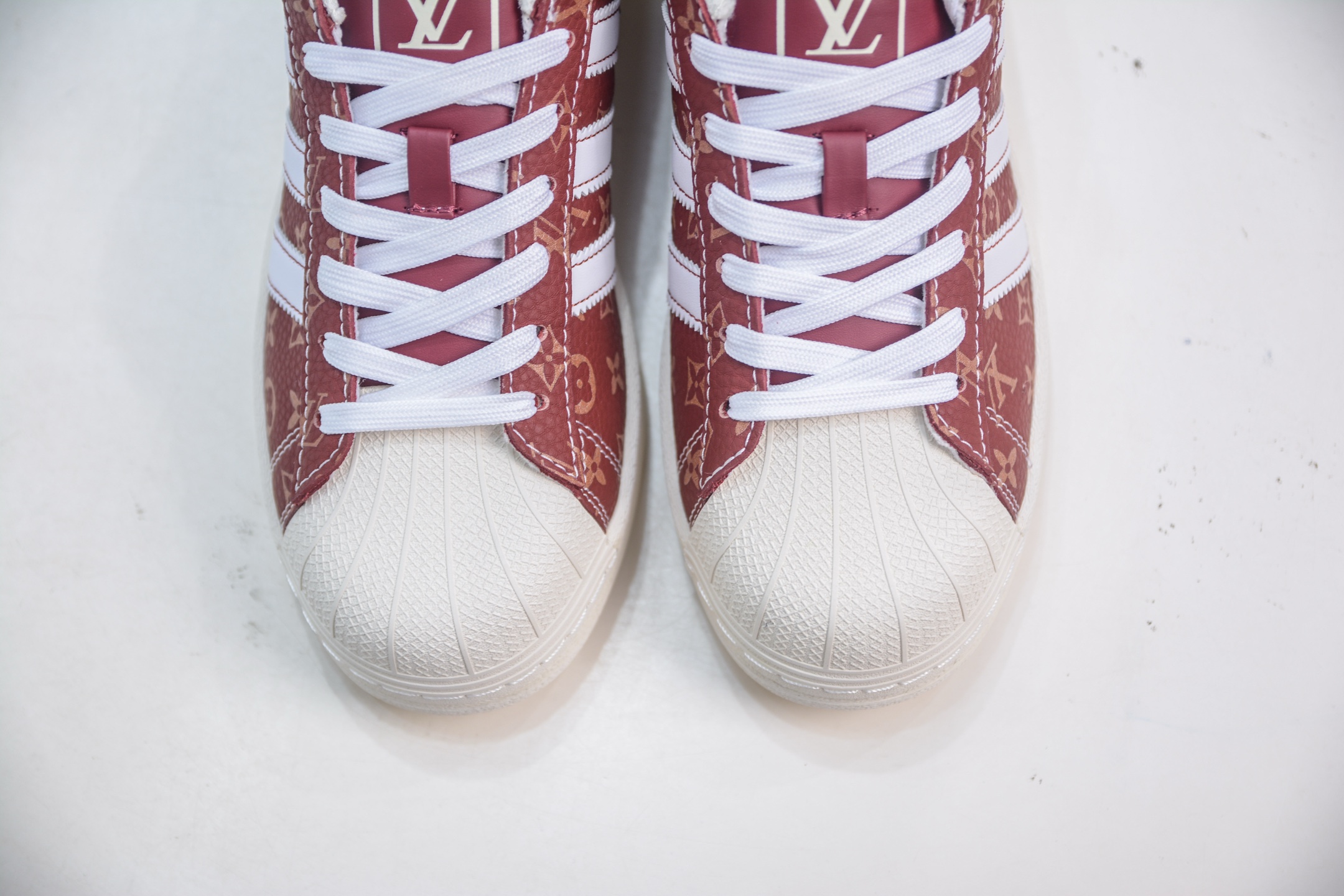 Adidas Originals Superstar x Louis Vuitton Shelltoe Sneakers 10 i1754845581298 2014 0 8