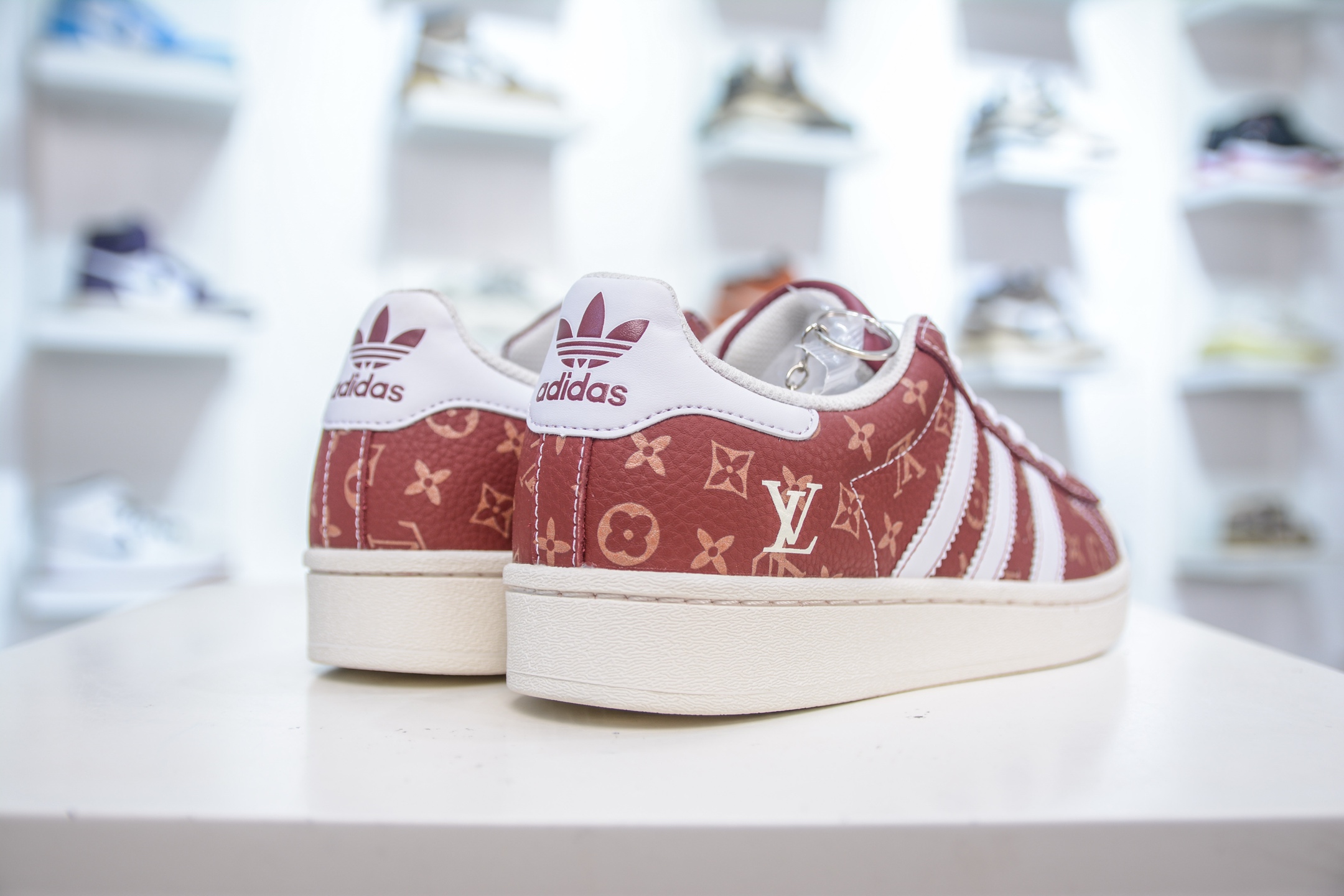 Adidas Originals Superstar x Louis Vuitton Shelltoe Sneakers 7 i1754845583315 1825 0 5