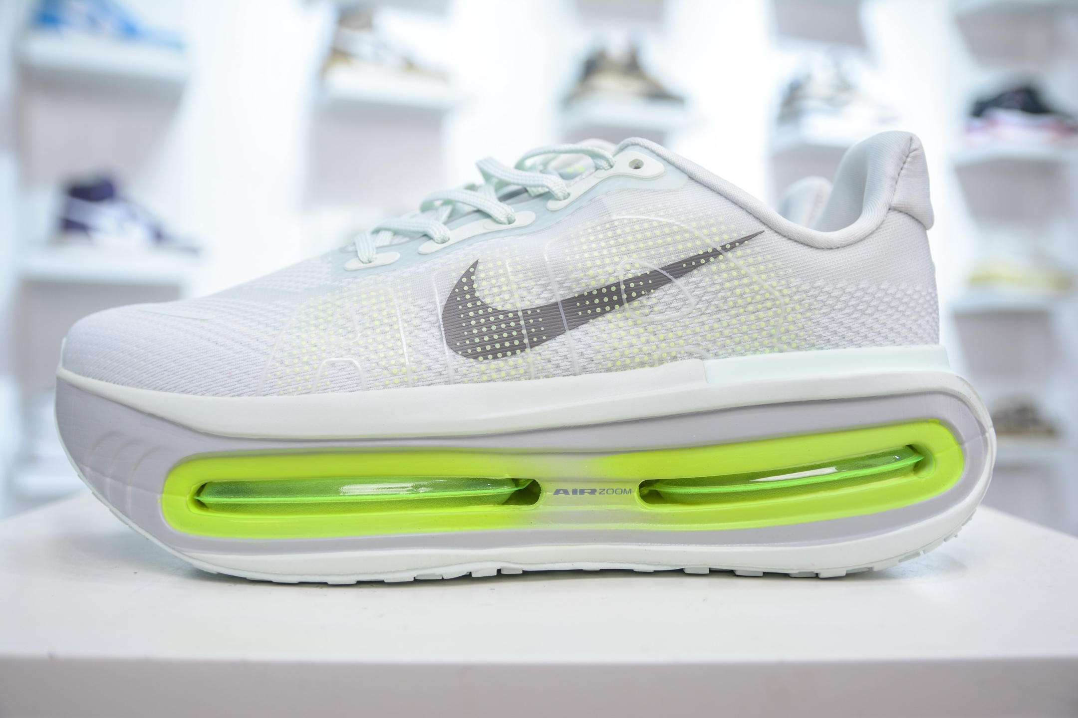 Nike Air Zoom Pegasus Premium Running Shoes - Full-Length Air Cushion 1 i1754845732054 376 0 0