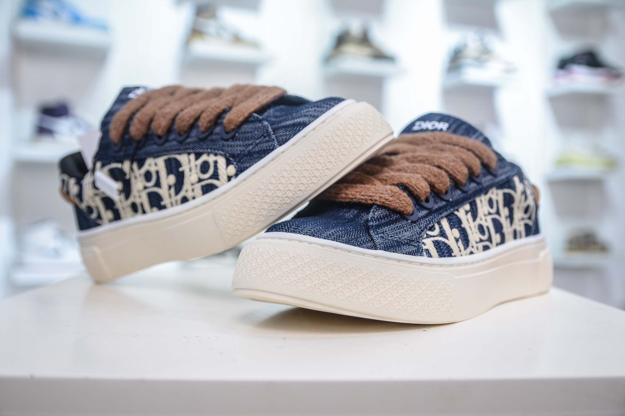 Dior B33 Denim Oblique Sneakers, 2024 New. Iconic Fashion & Comfort Shoes 4 i1754845789049 7698 0 3
