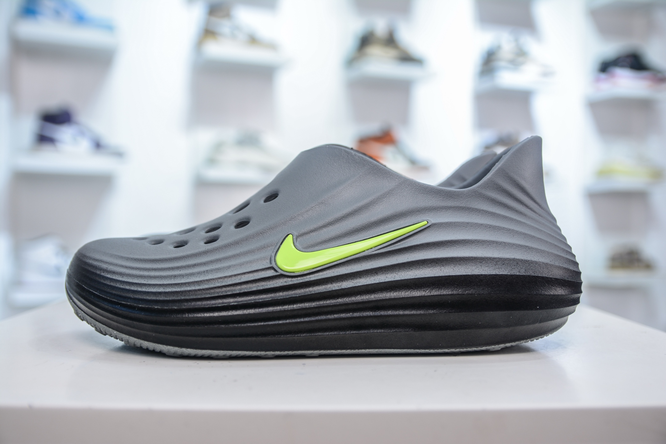 Nike ReactX Rejuven8: Summer-Ready Gray Sandals with ReactX Foam Comfort 2 i1754846084592 1508 0 0