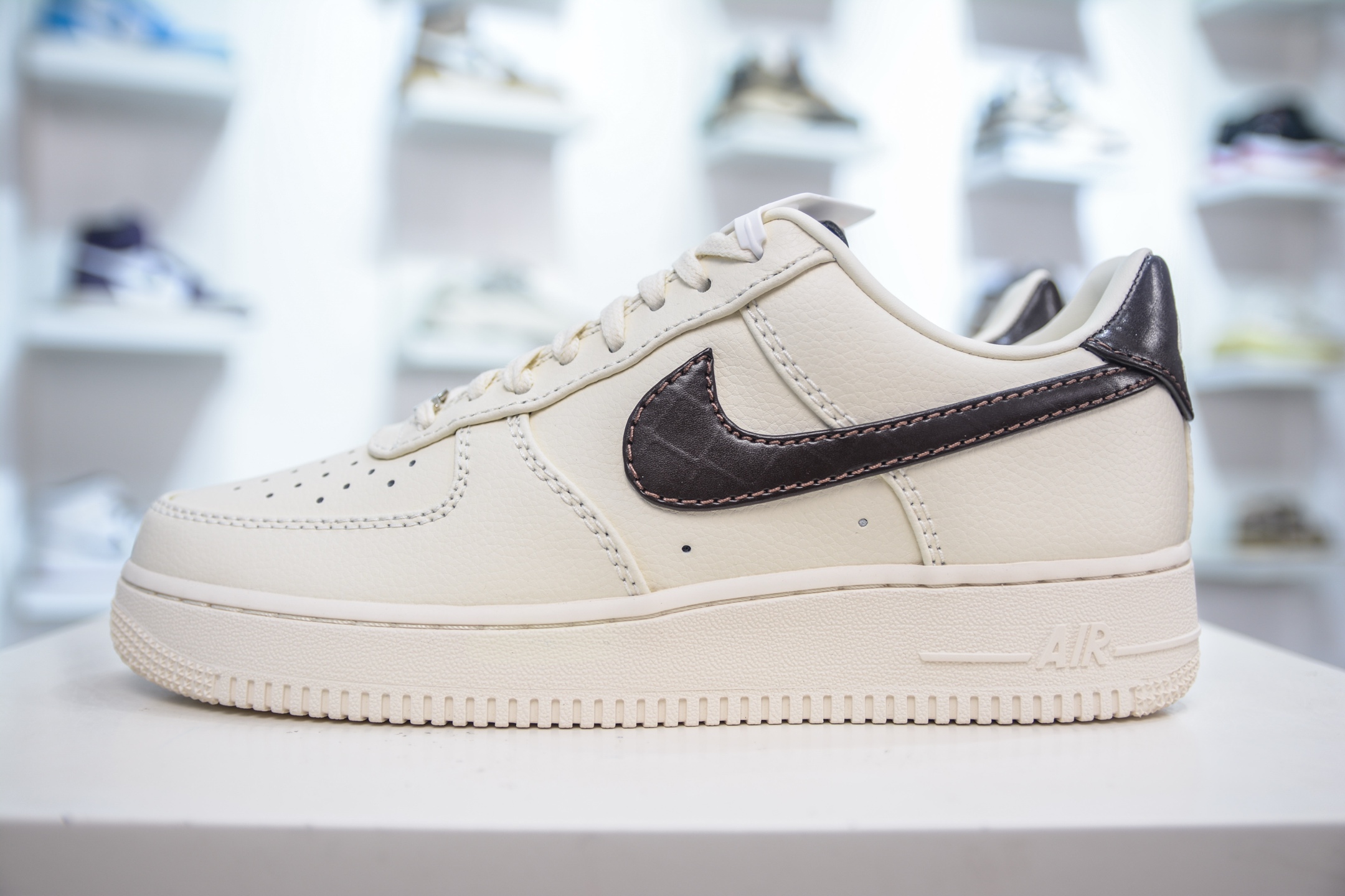 Nike Air Force 1 '07 Low Cream/Brown,Classic Design,Comfortable Sneakers 1 i1754846212036 9844 0 0