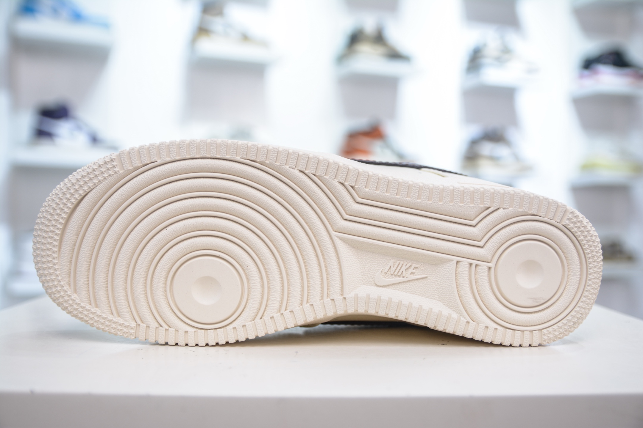 Nike Air Force 1 '07 Low Cream/Brown,Classic Design,Comfortable Sneakers 5 i1754846213341 2981 0 4