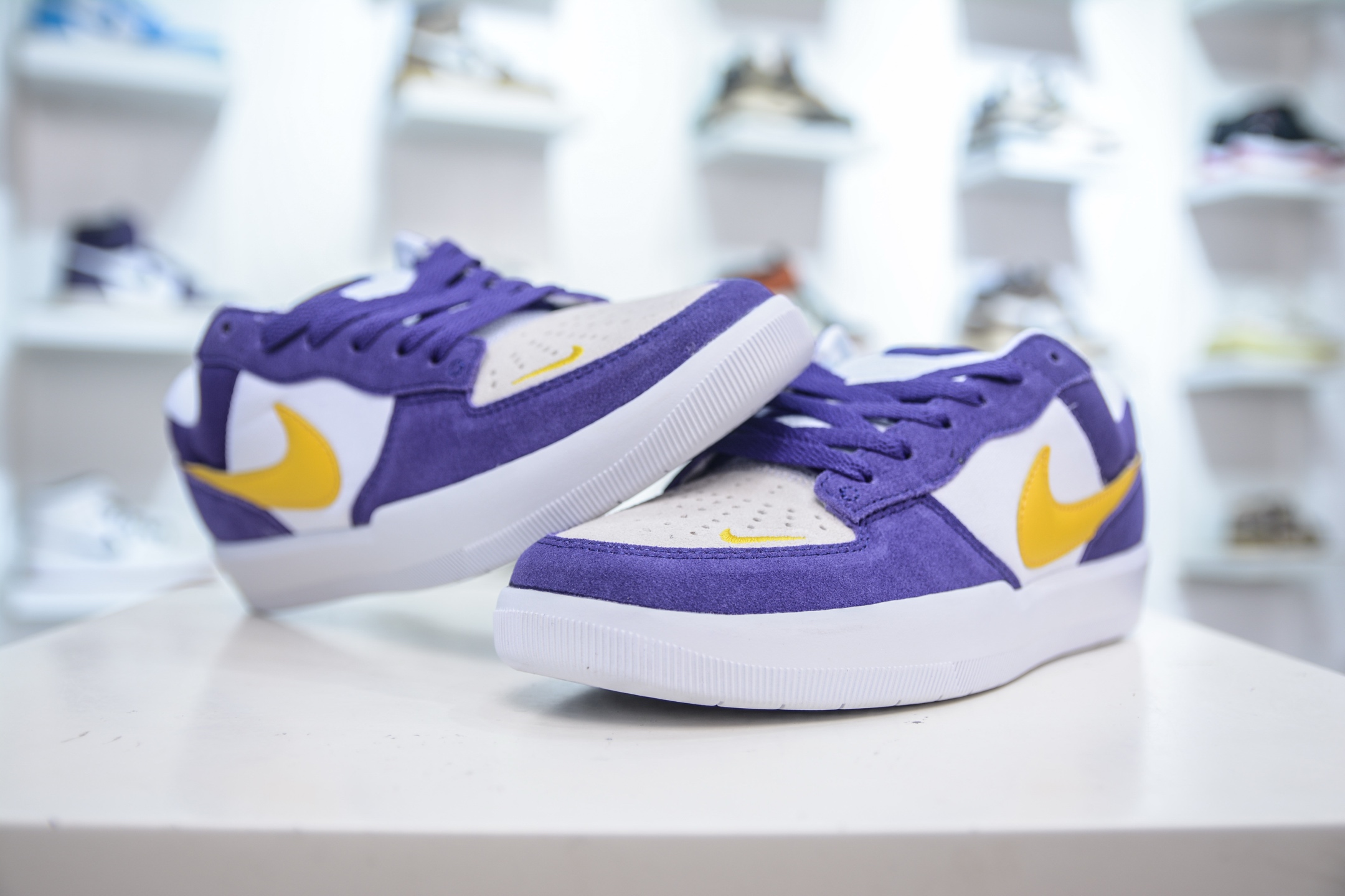 Nike SB Force 58 Low-Top Skateboarding Shoes with Retro Rubber Sole - DV5477 500 5 i1754927708492 9998 0 3