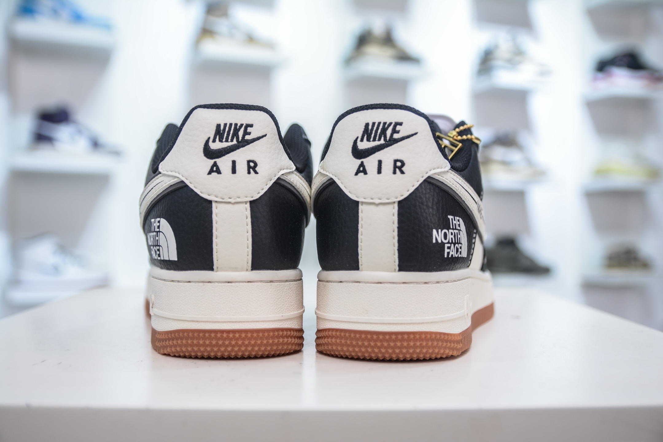 The North Face x Nike Air Force 1 Black/White Casual Fashion Sneaker 2 i1754927915266 6515 0 1